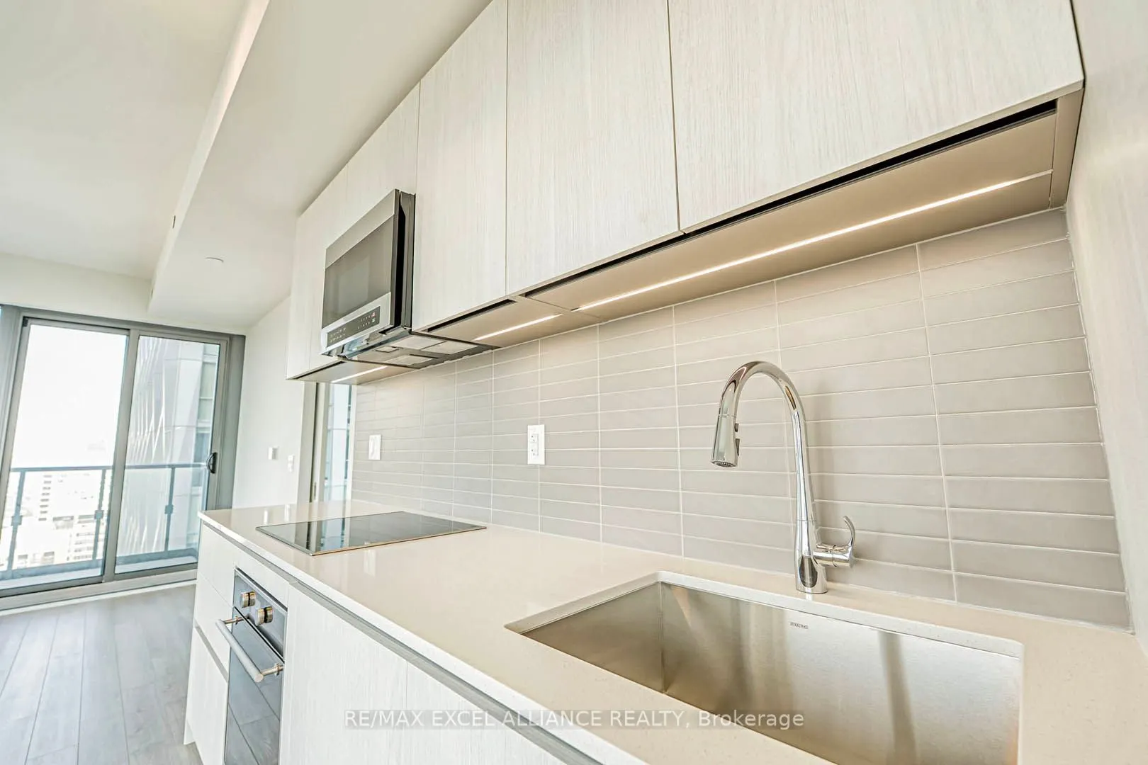 8 Cumberland Street, #2302
