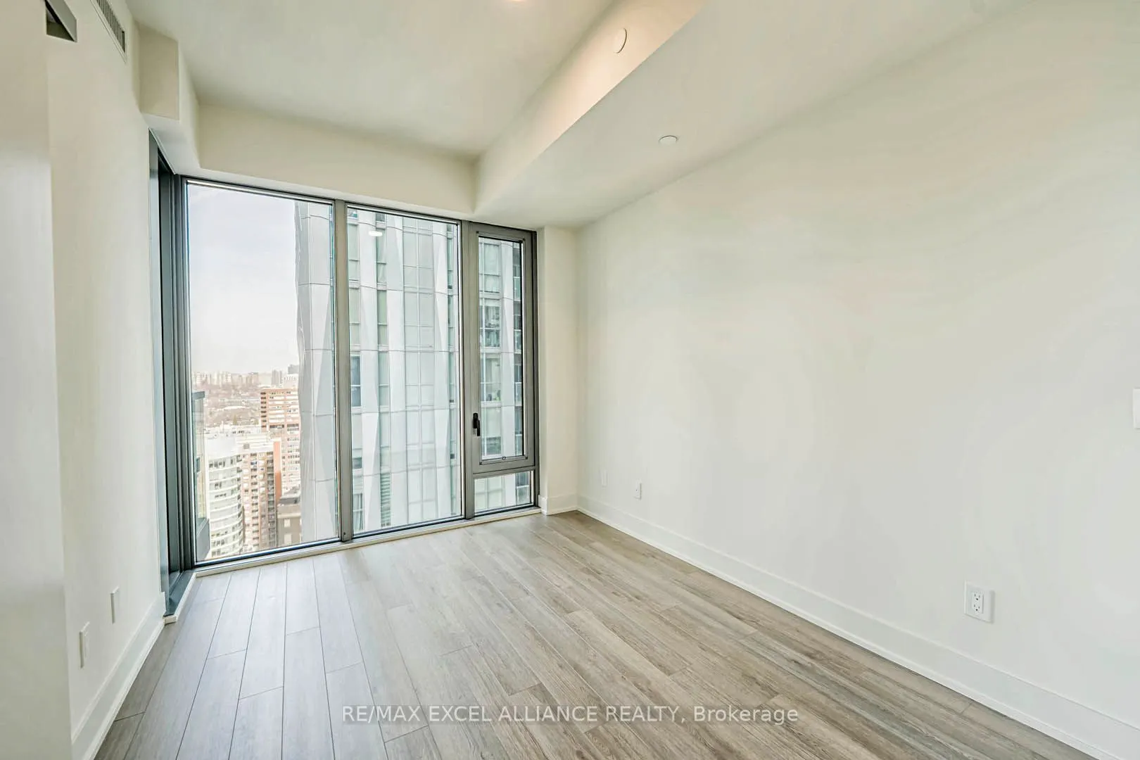 8 Cumberland Street, #2302