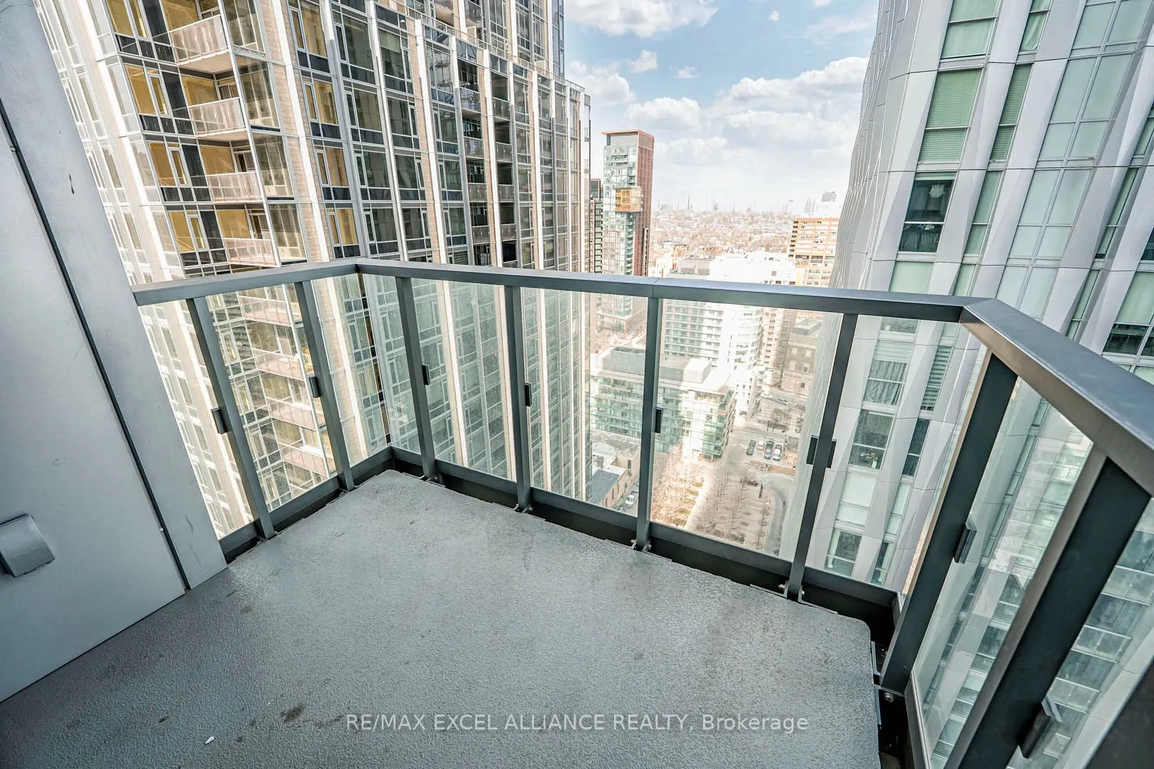 8 Cumberland Street, #2302
