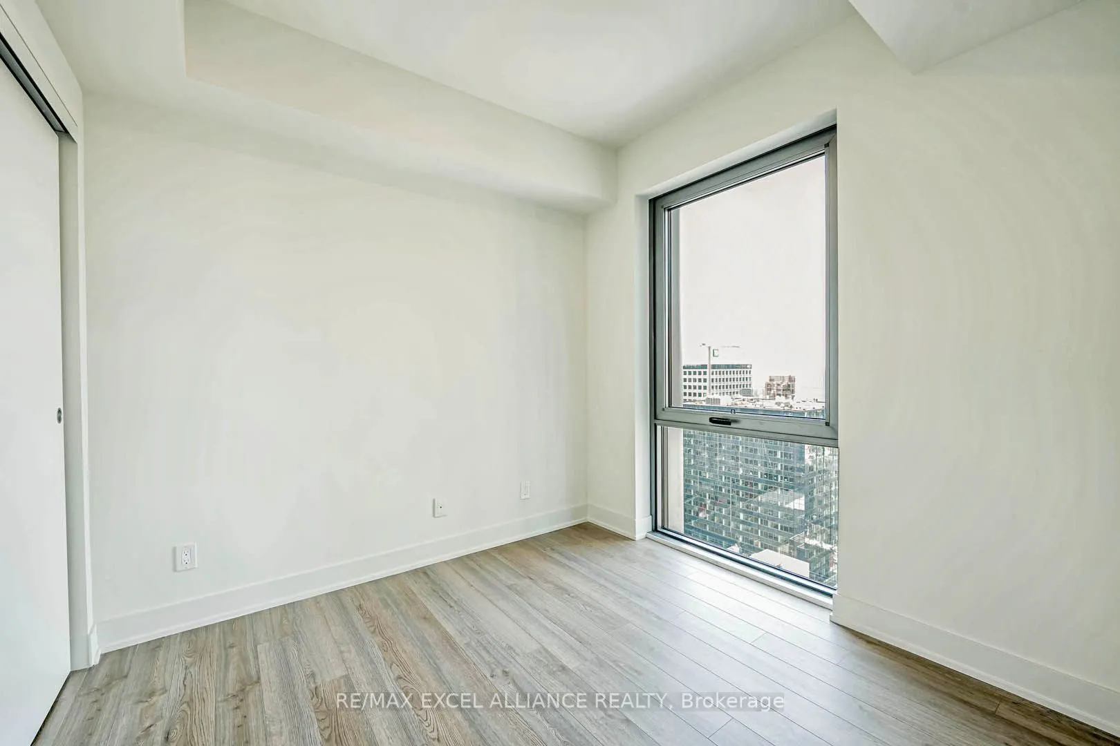 8 Cumberland Street, #2302