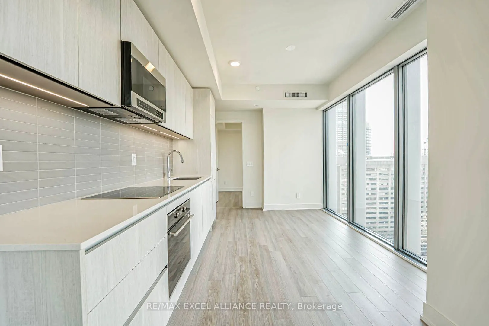 8 Cumberland Street, #2302