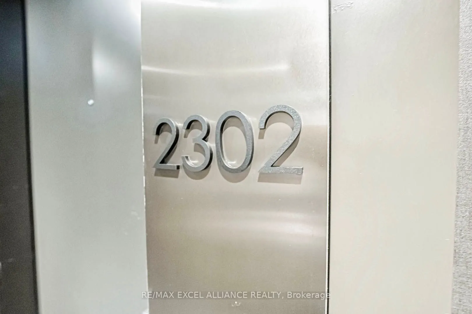 8 Cumberland Street, #2302