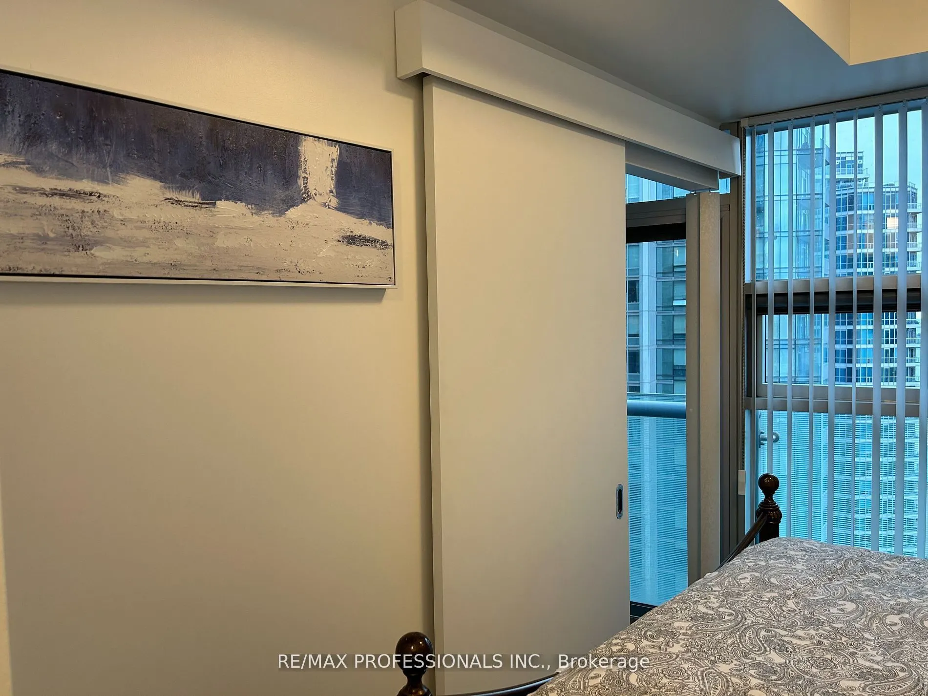 12 York Street #2503