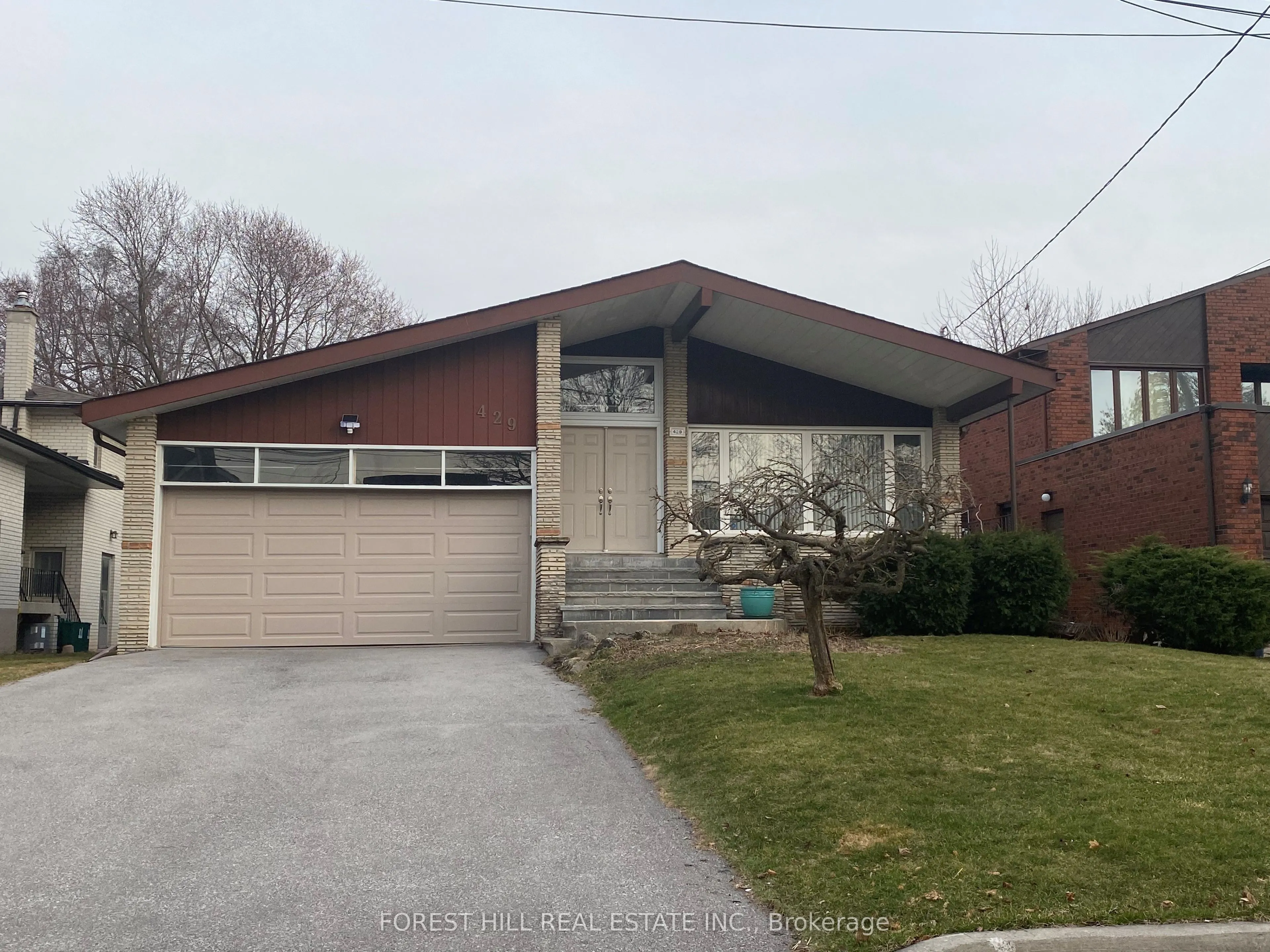 429 Connaught Avenue