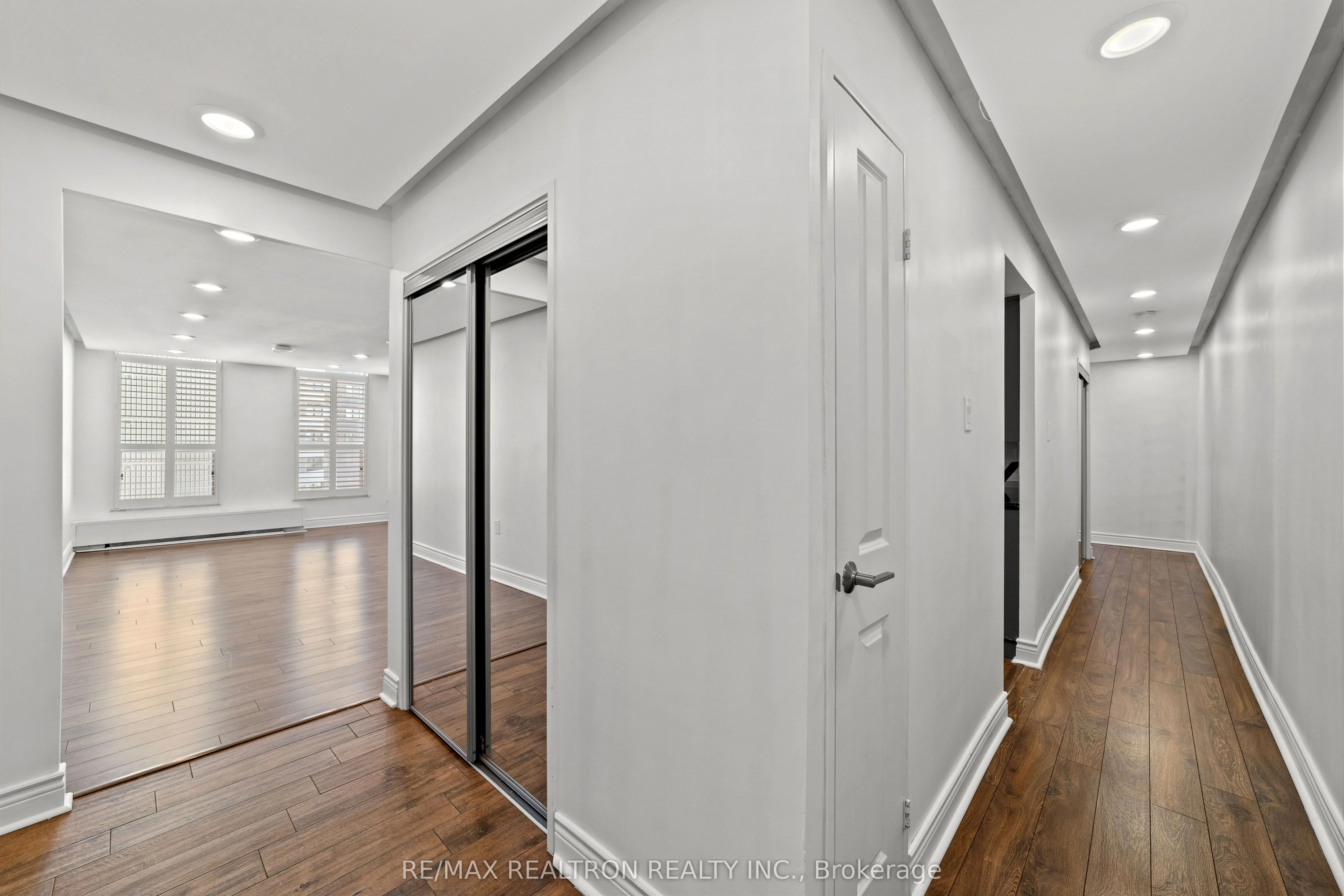 130 Neptune Drive, #702