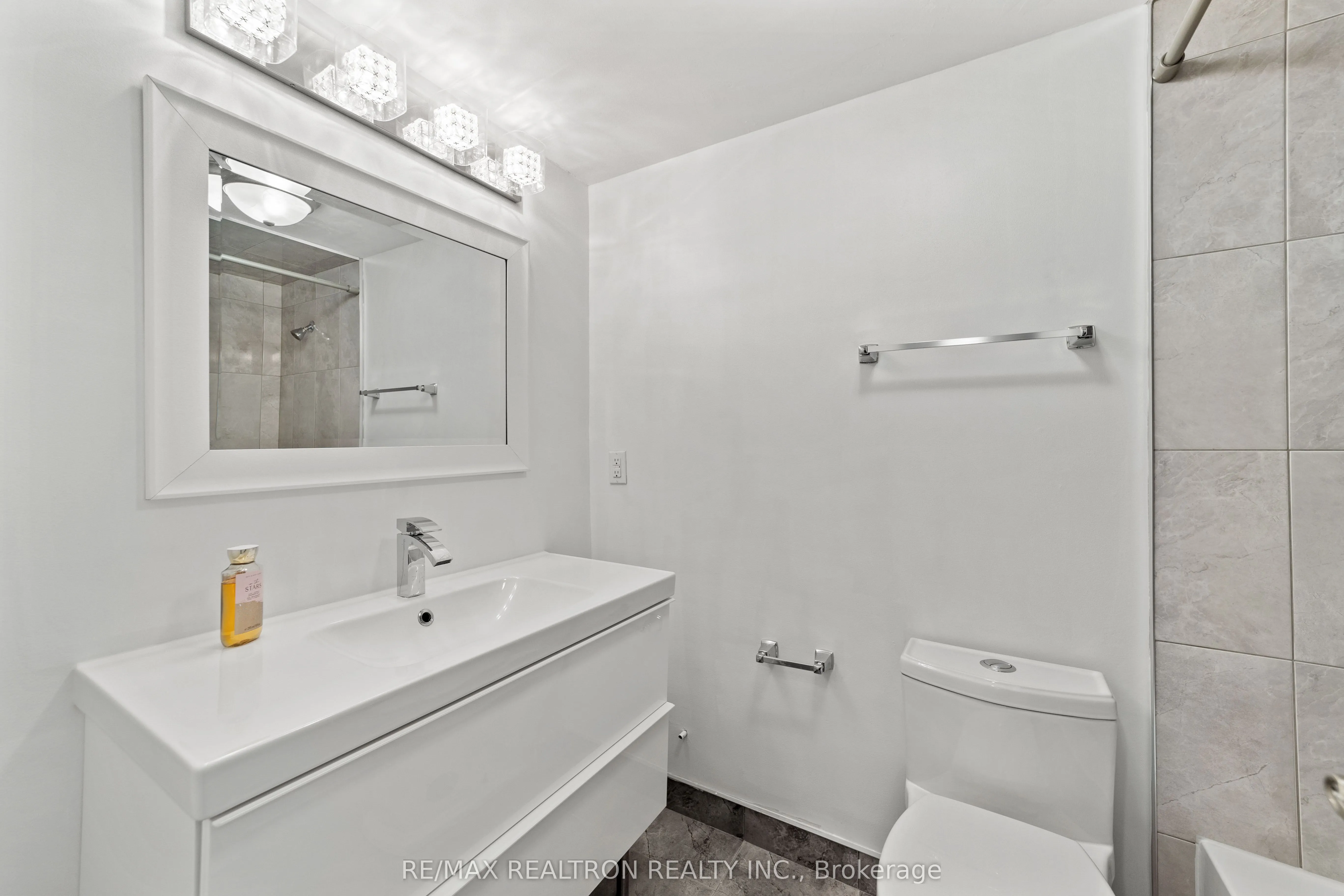 130 Neptune Drive, #702