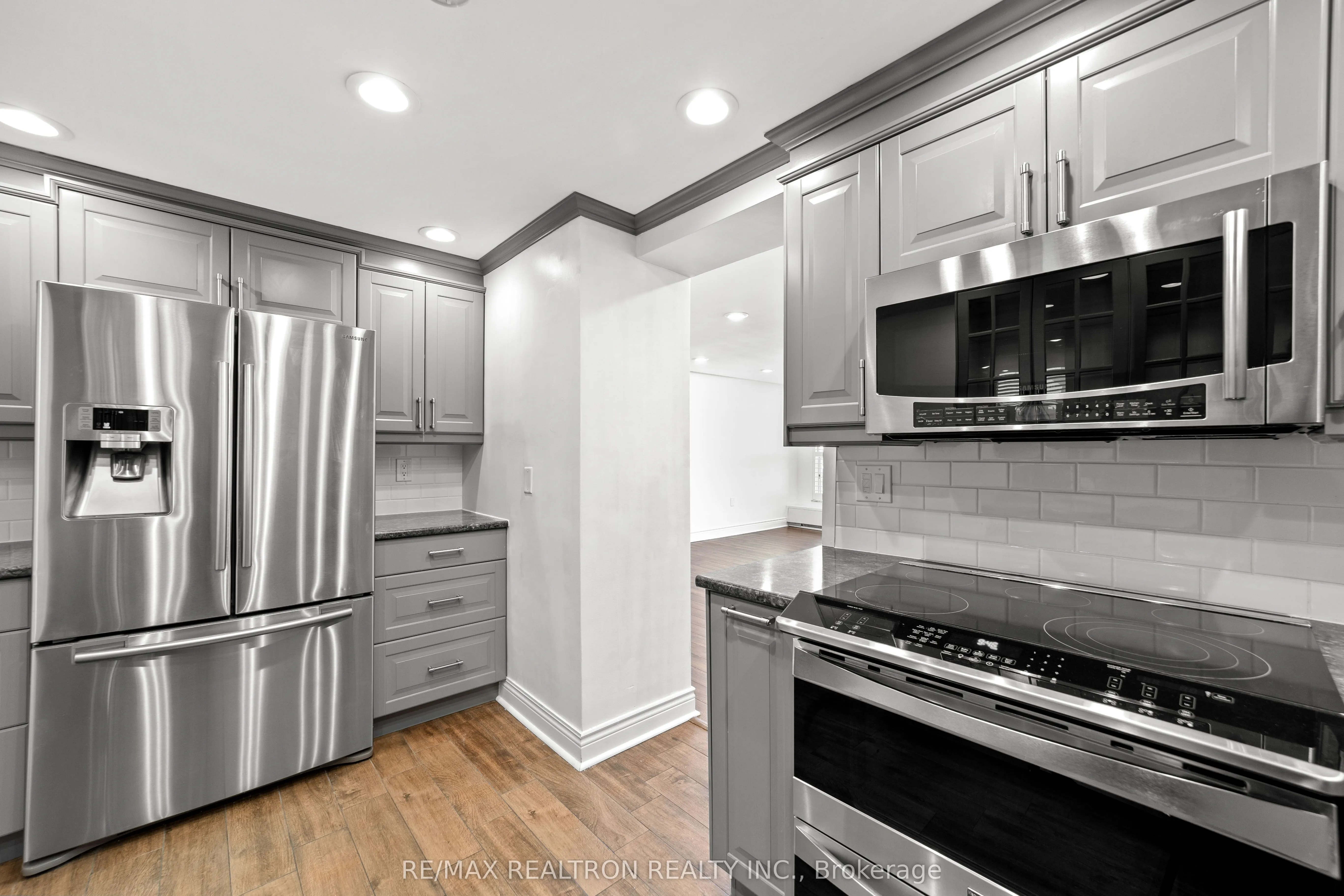 130 Neptune Drive, #702