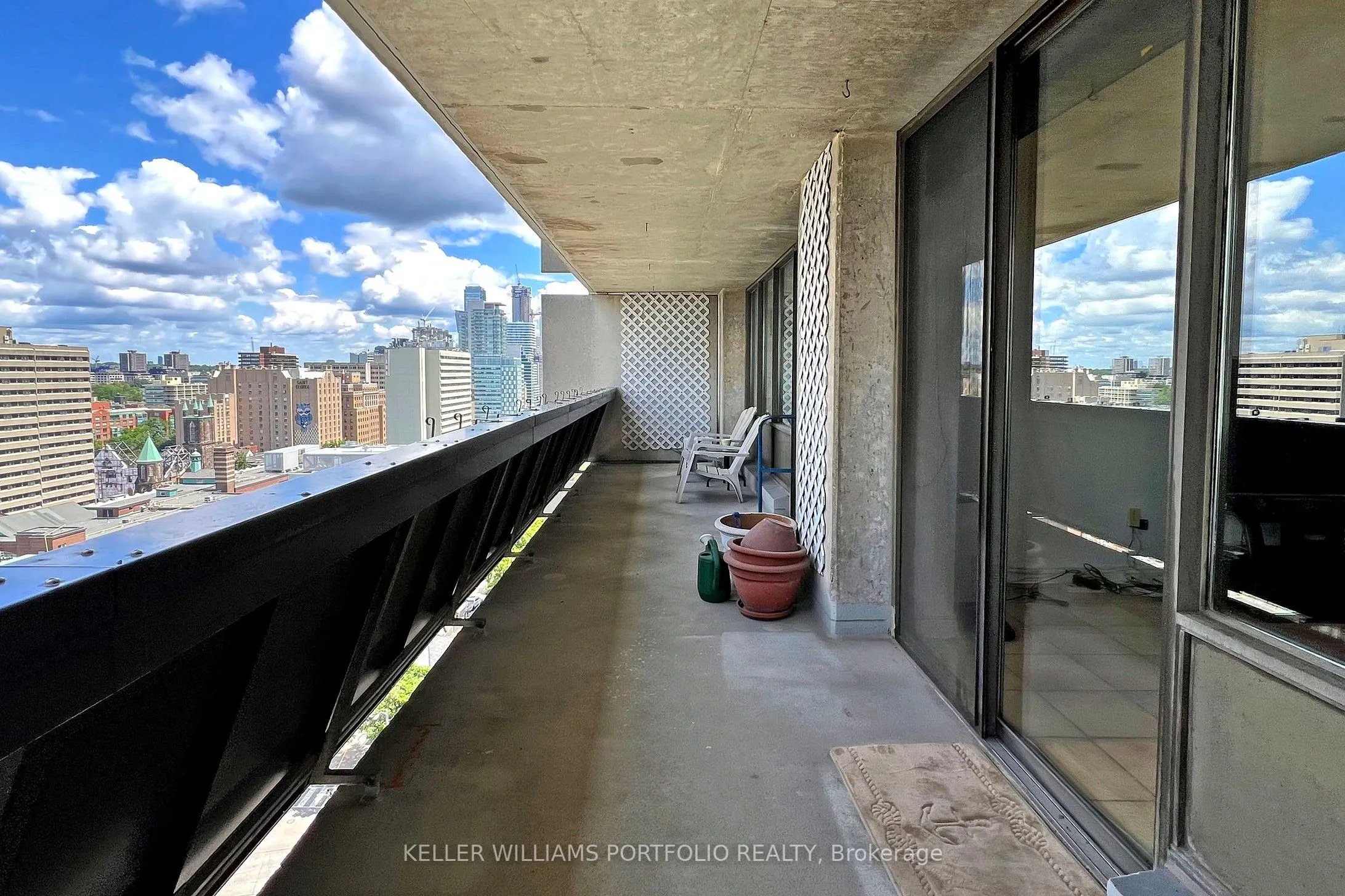 720 Spadina Avenue, #1510