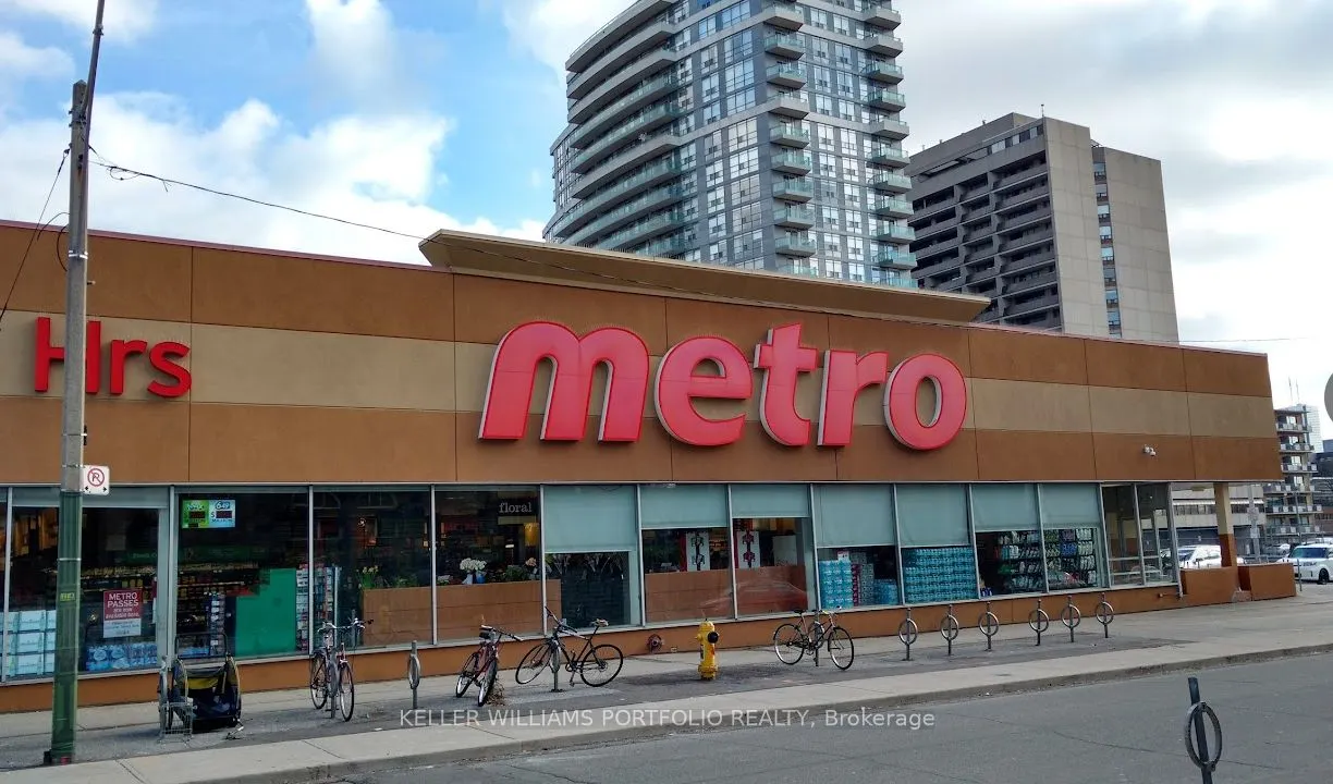 720 Spadina Avenue, #1510