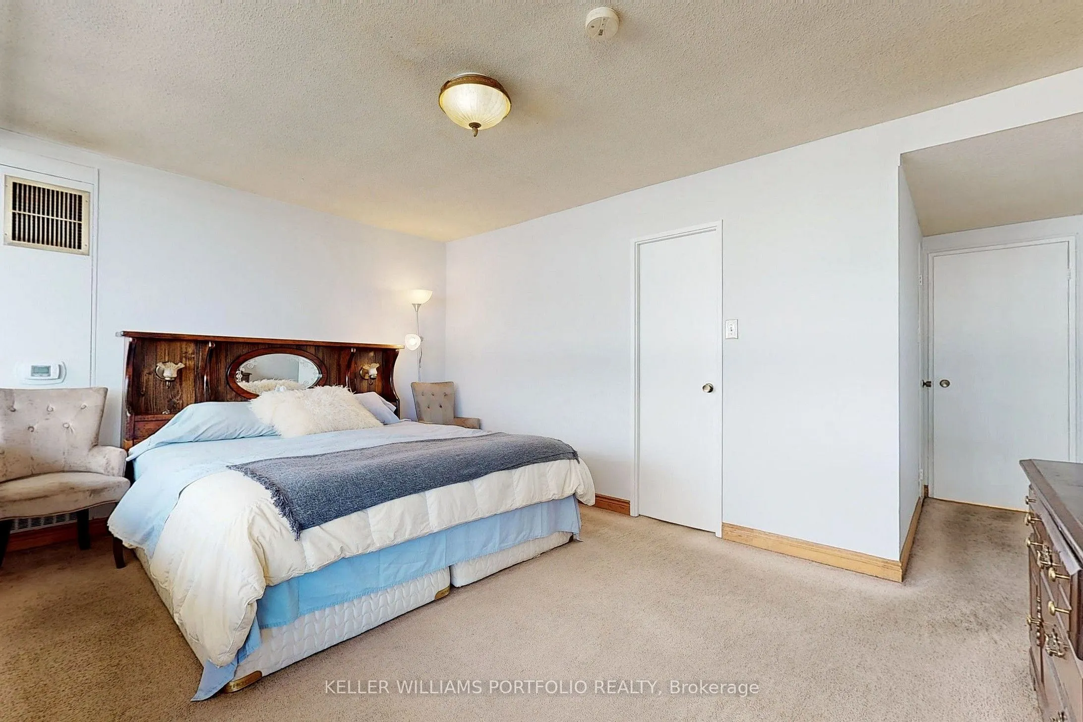 720 Spadina Avenue, #1510