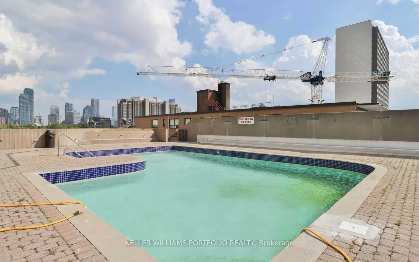 720 Spadina Avenue, #1510