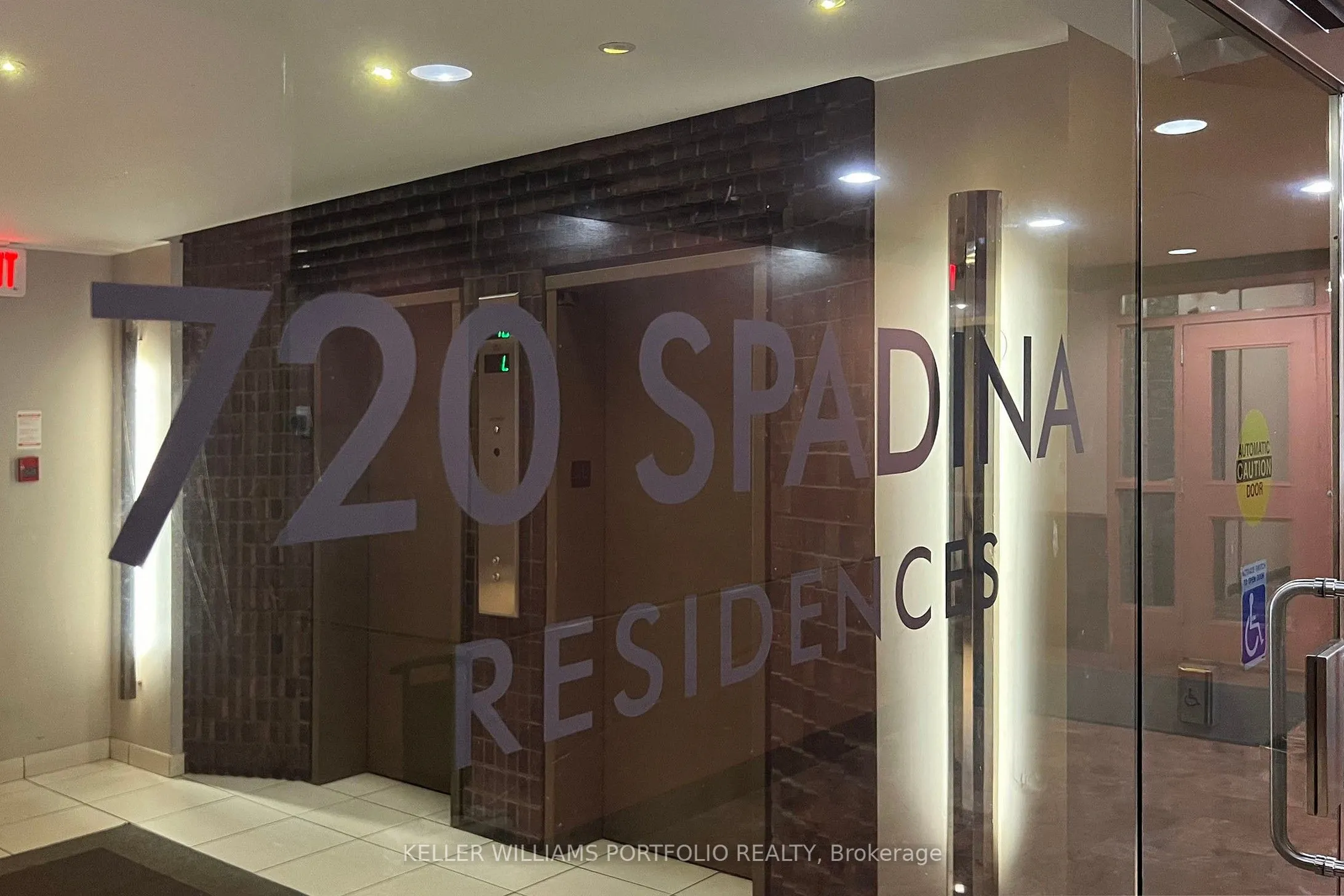 720 Spadina Avenue, #1510