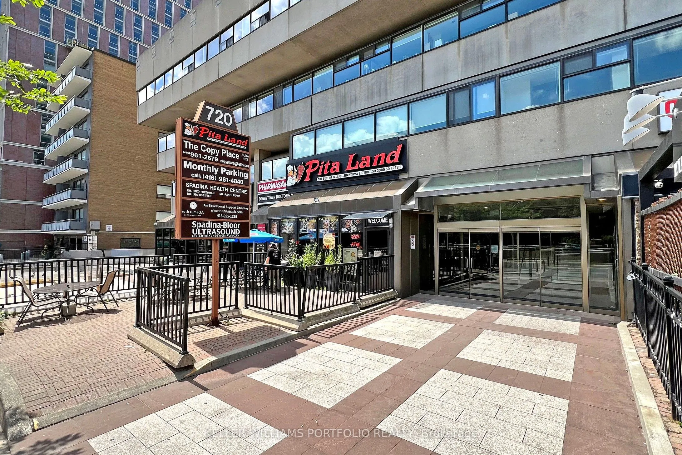 720 Spadina Avenue, #1510