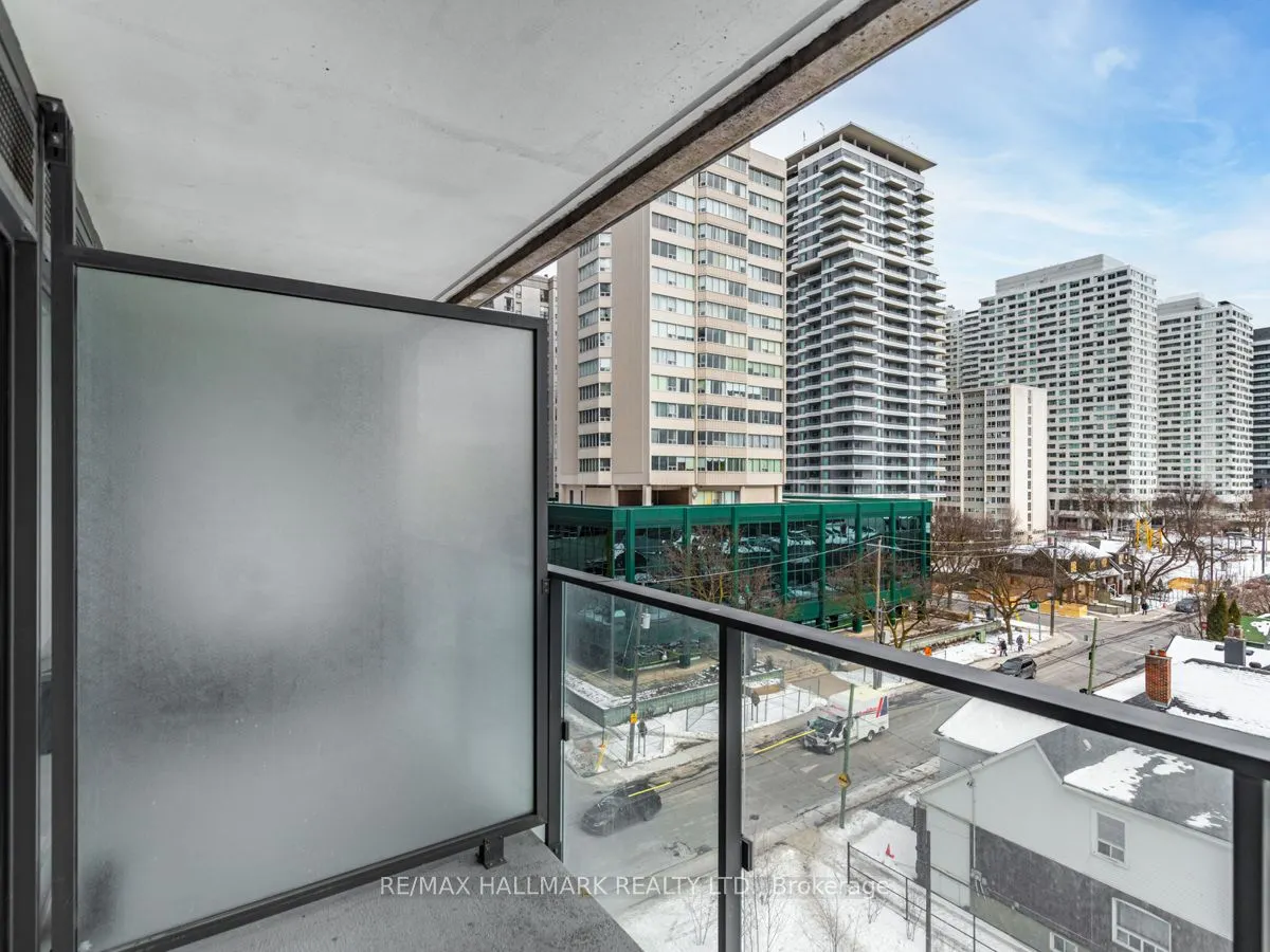 5 Soudan Avenue #707