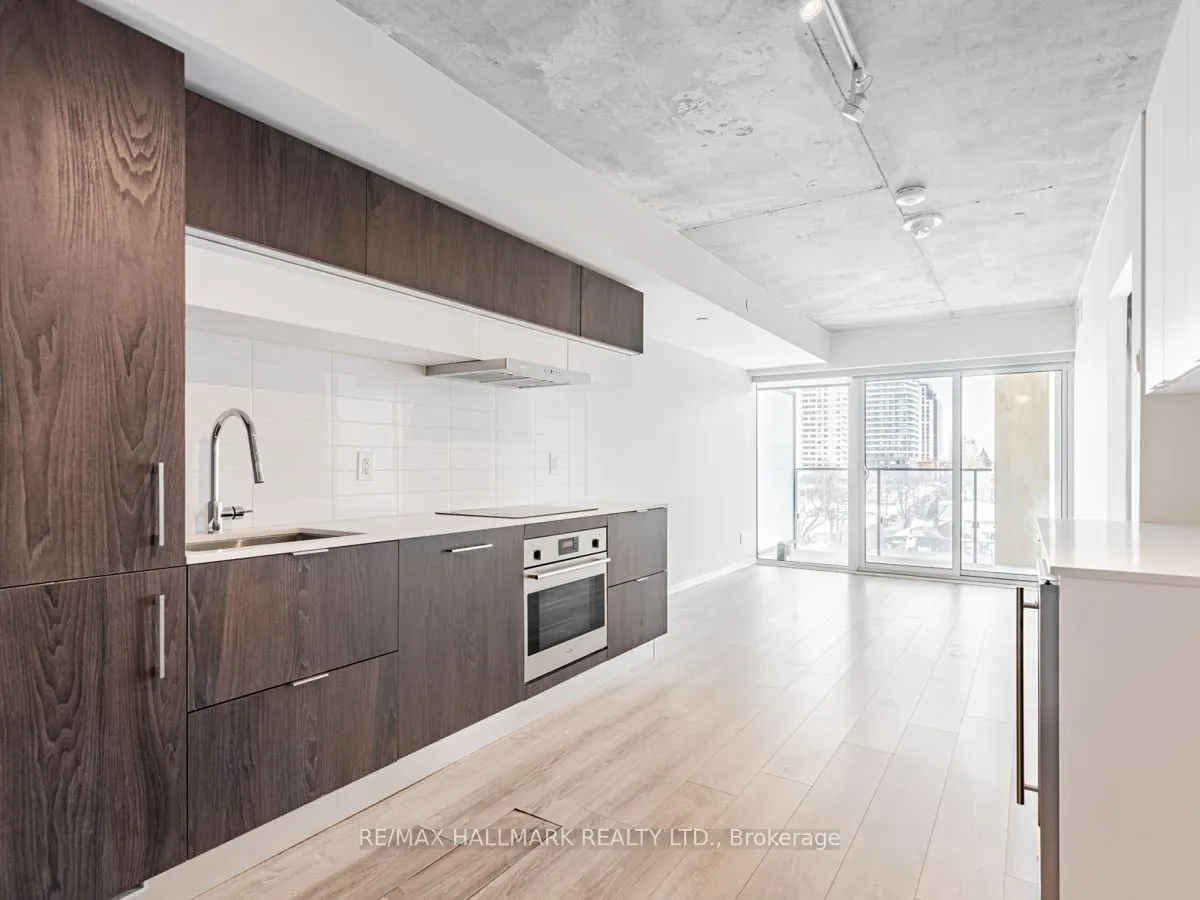 5 Soudan Avenue #707