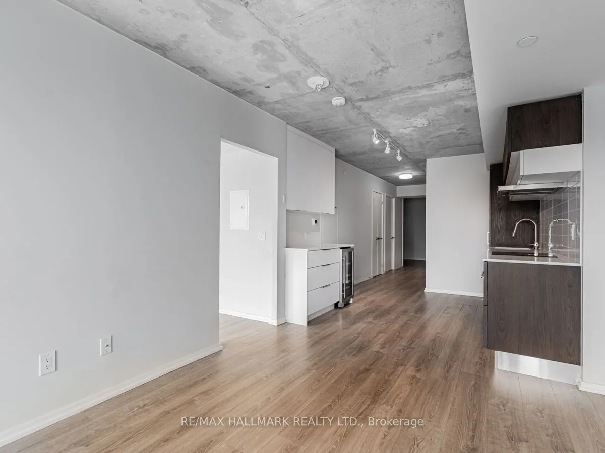 5 Soudan Avenue #707