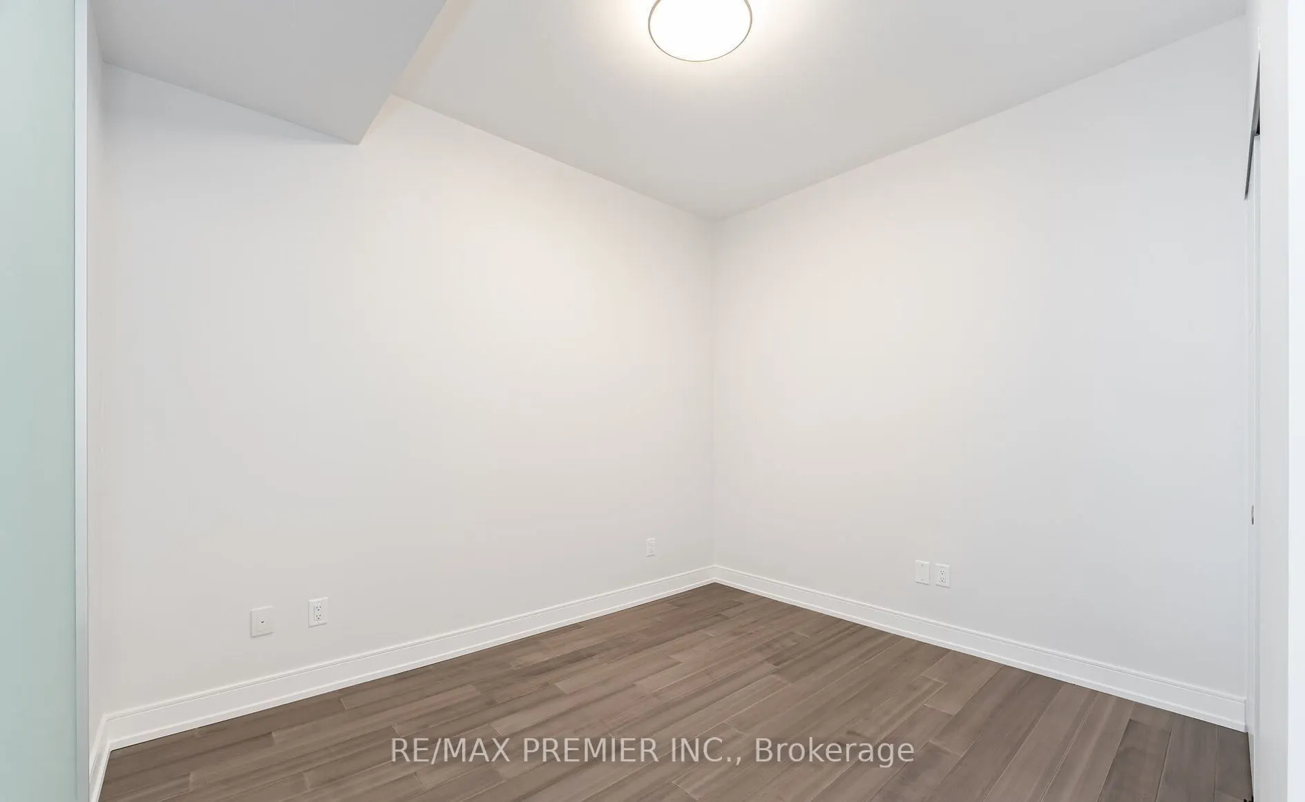 664 Spadina Avenue #505