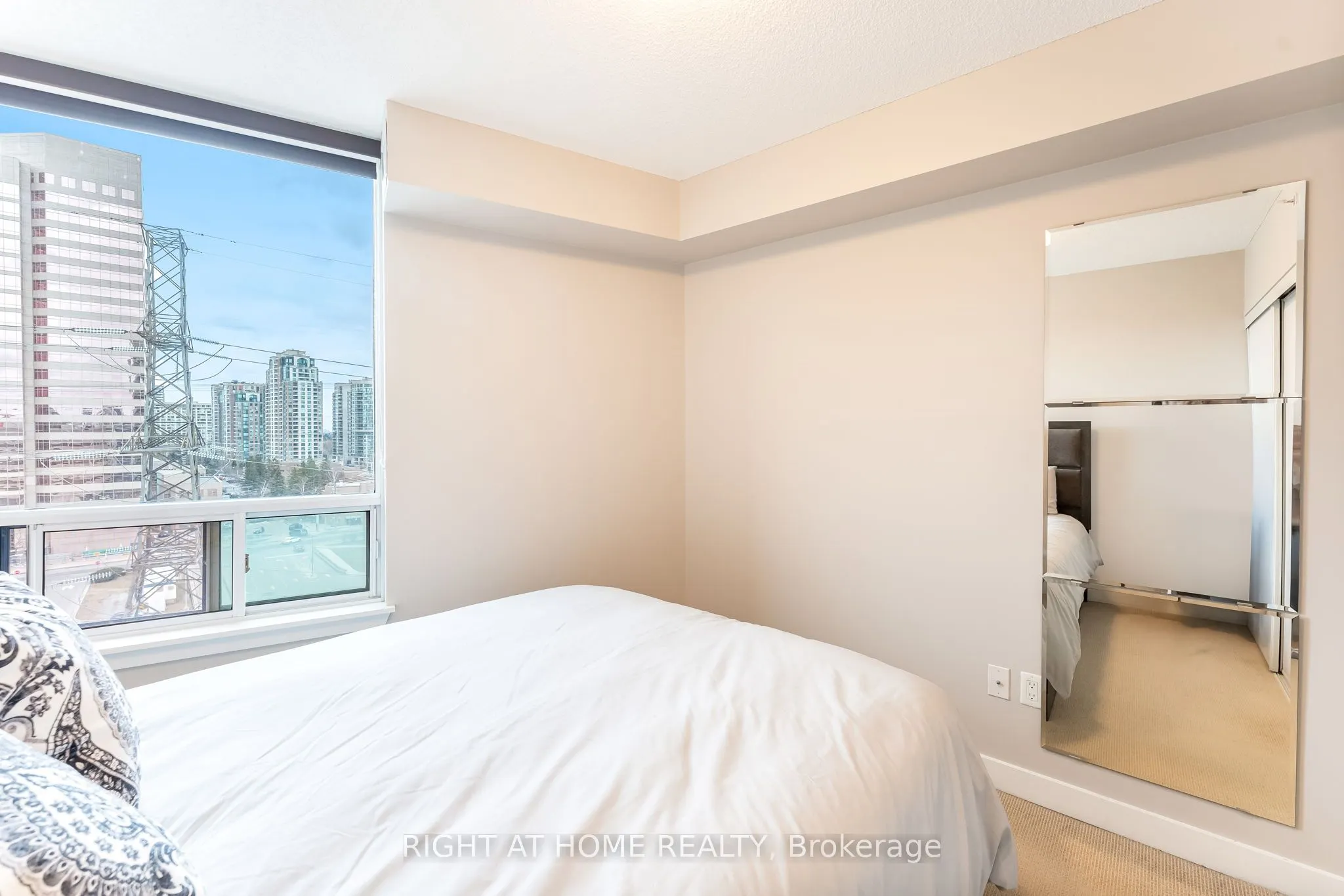 5740 Yonge Street, #1010