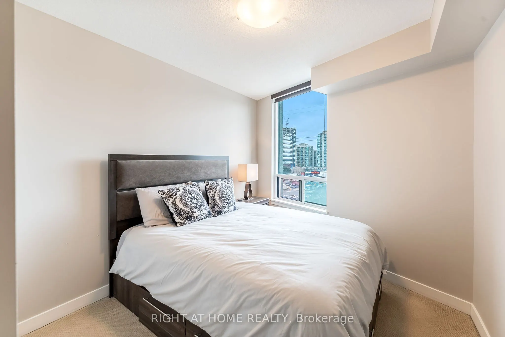 5740 Yonge Street, #1010