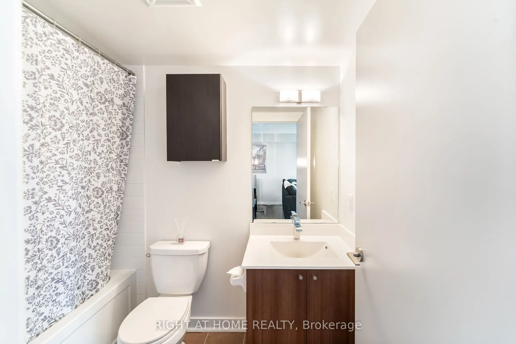 5740 Yonge Street, #1010