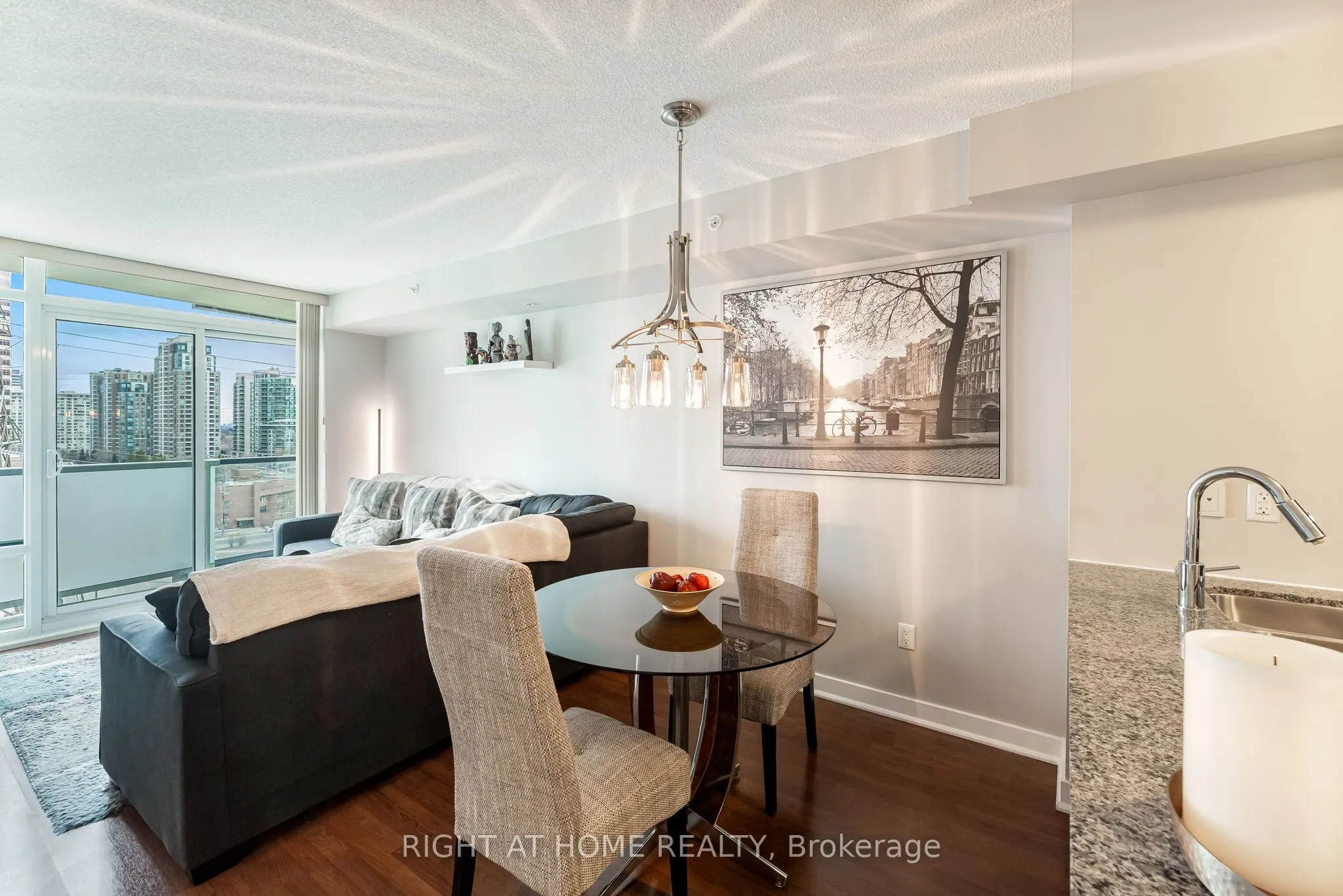5740 Yonge Street, #1010