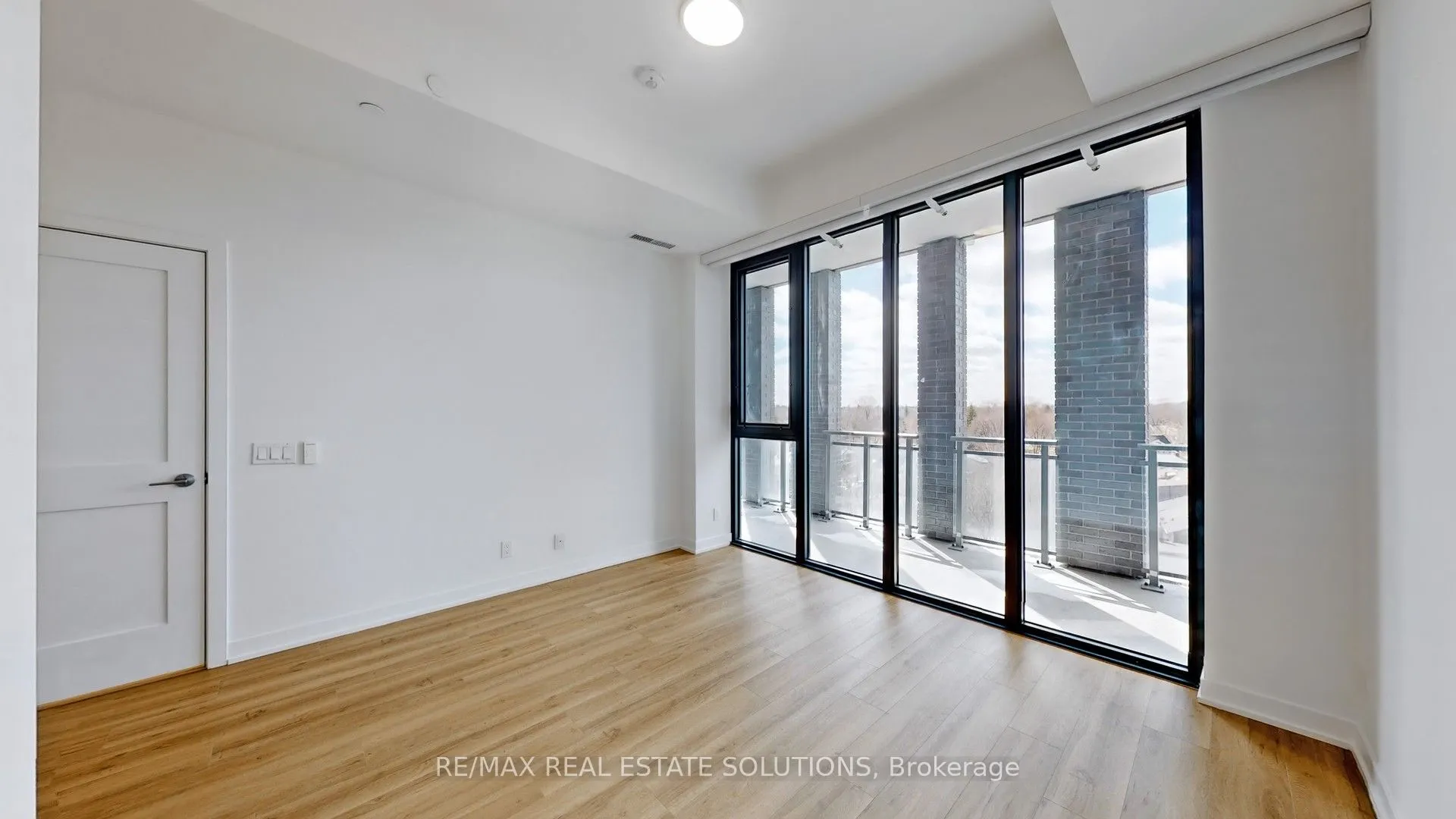 1 Hillsdale Avenue W #706