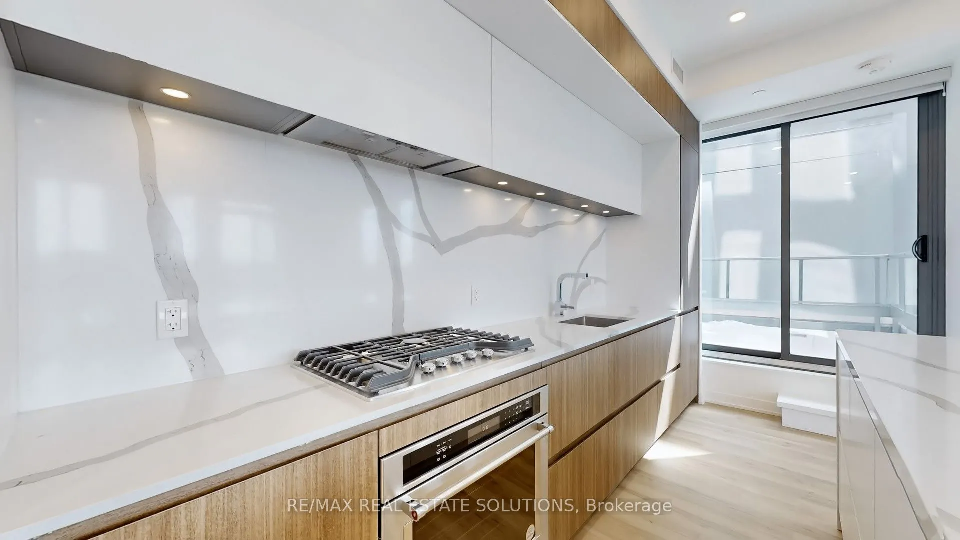 1 Hillsdale Avenue W #706