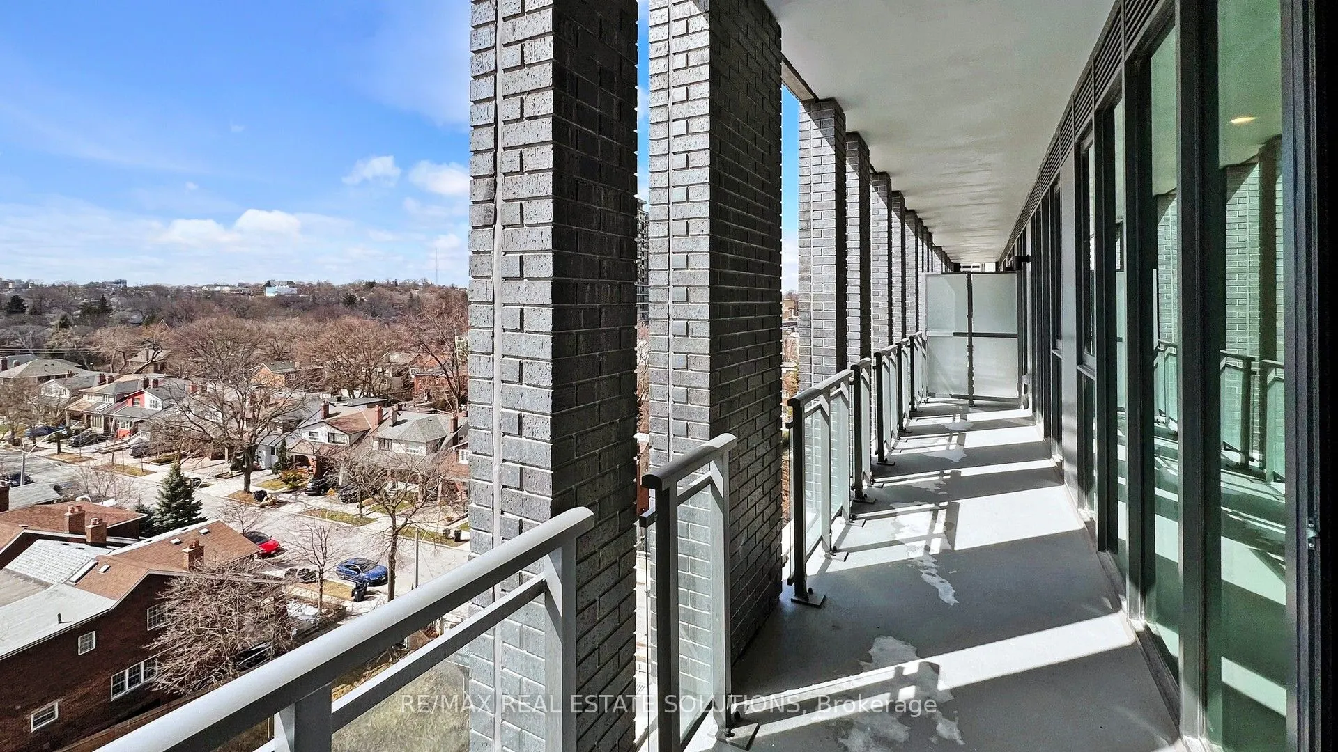 1 Hillsdale Avenue W #706