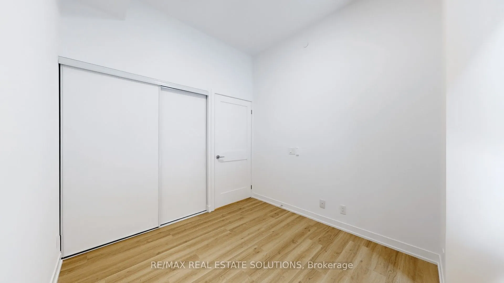 1 Hillsdale Avenue W #706