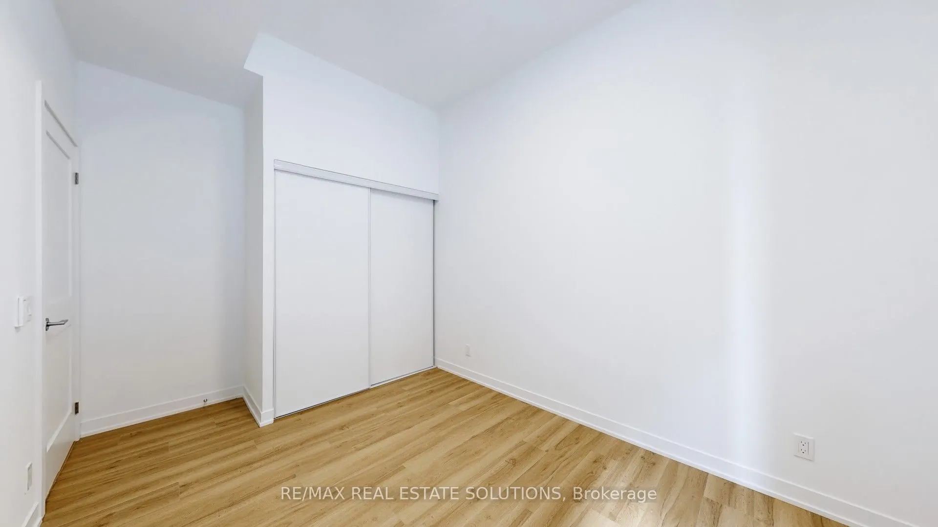 1 Hillsdale Avenue W #706