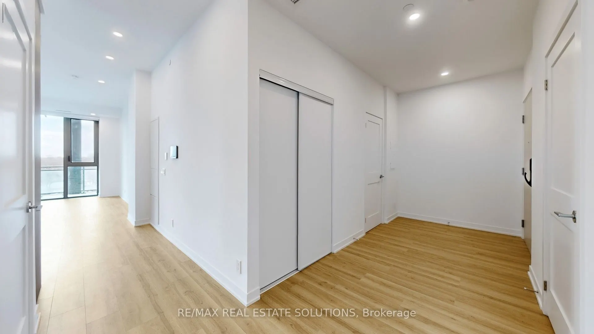 1 Hillsdale Avenue W #706