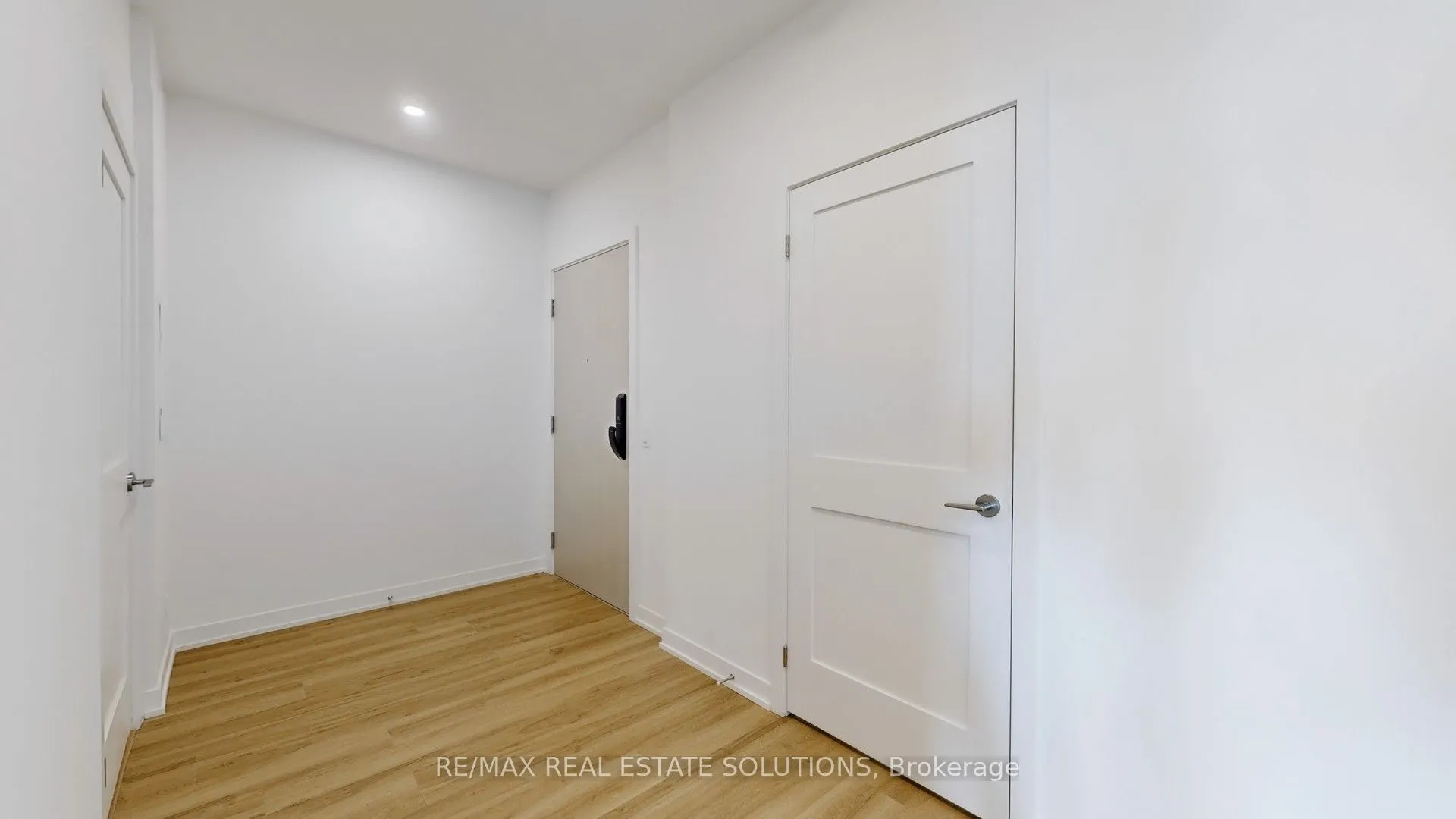1 Hillsdale Avenue W #706