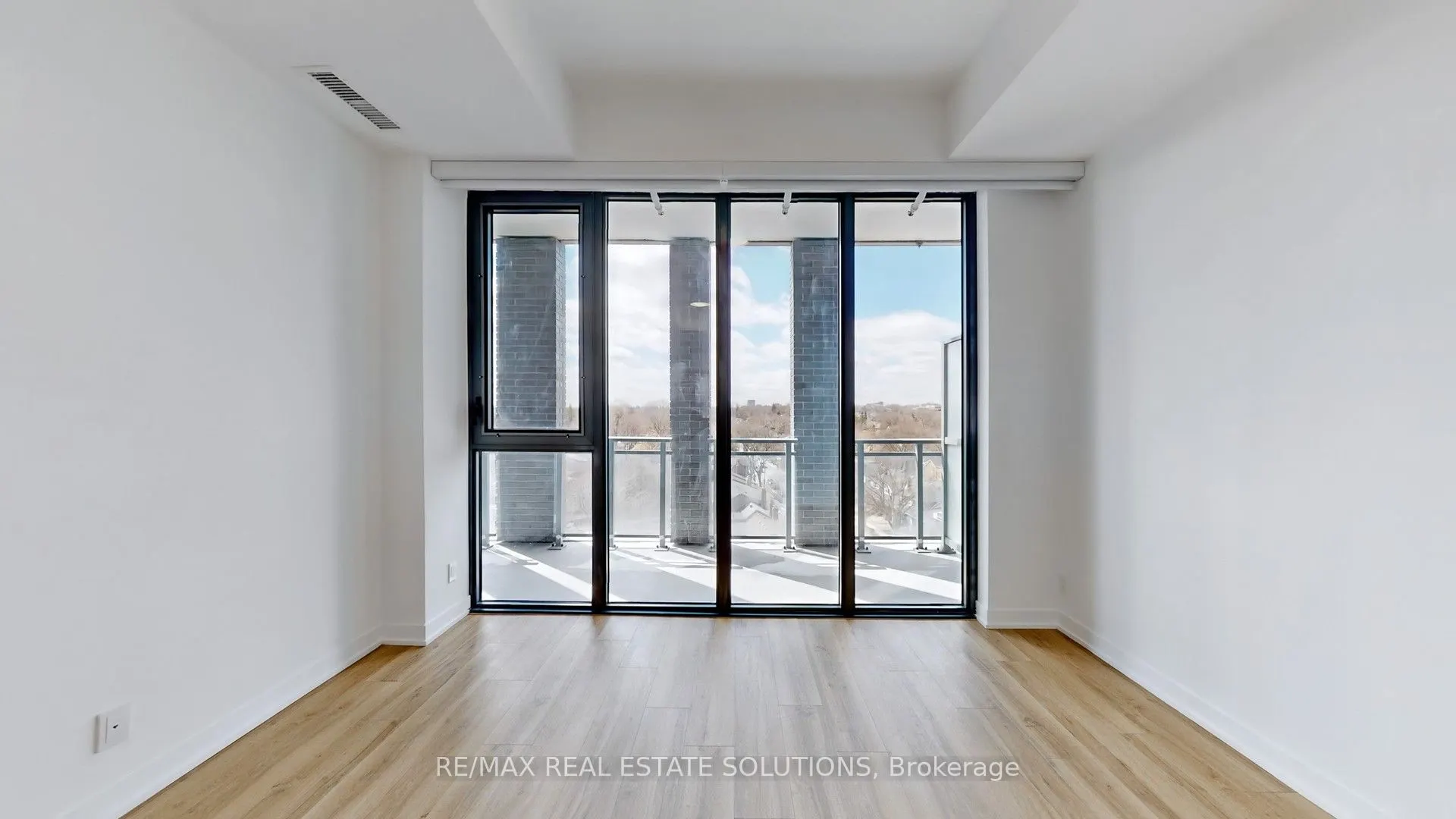 1 Hillsdale Avenue W #706