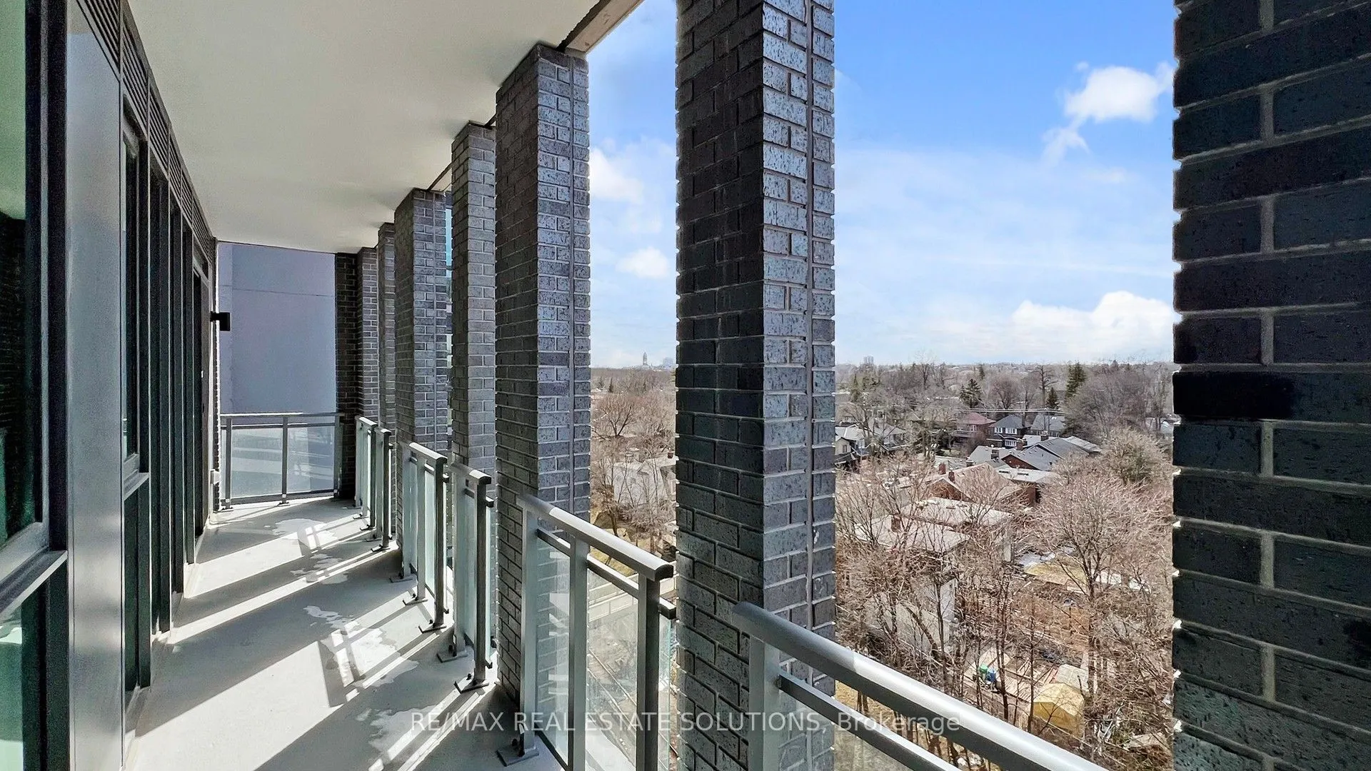 1 Hillsdale Avenue W #706