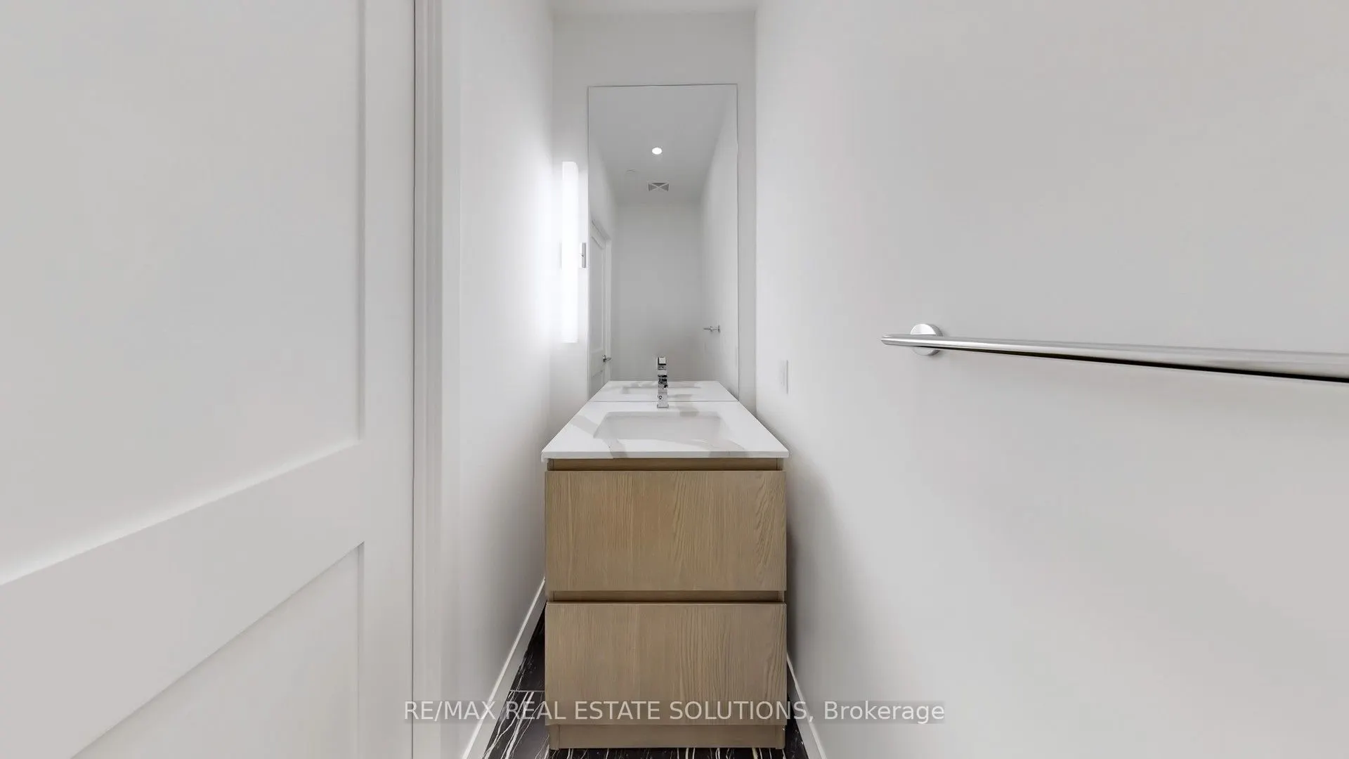 1 Hillsdale Avenue W #706