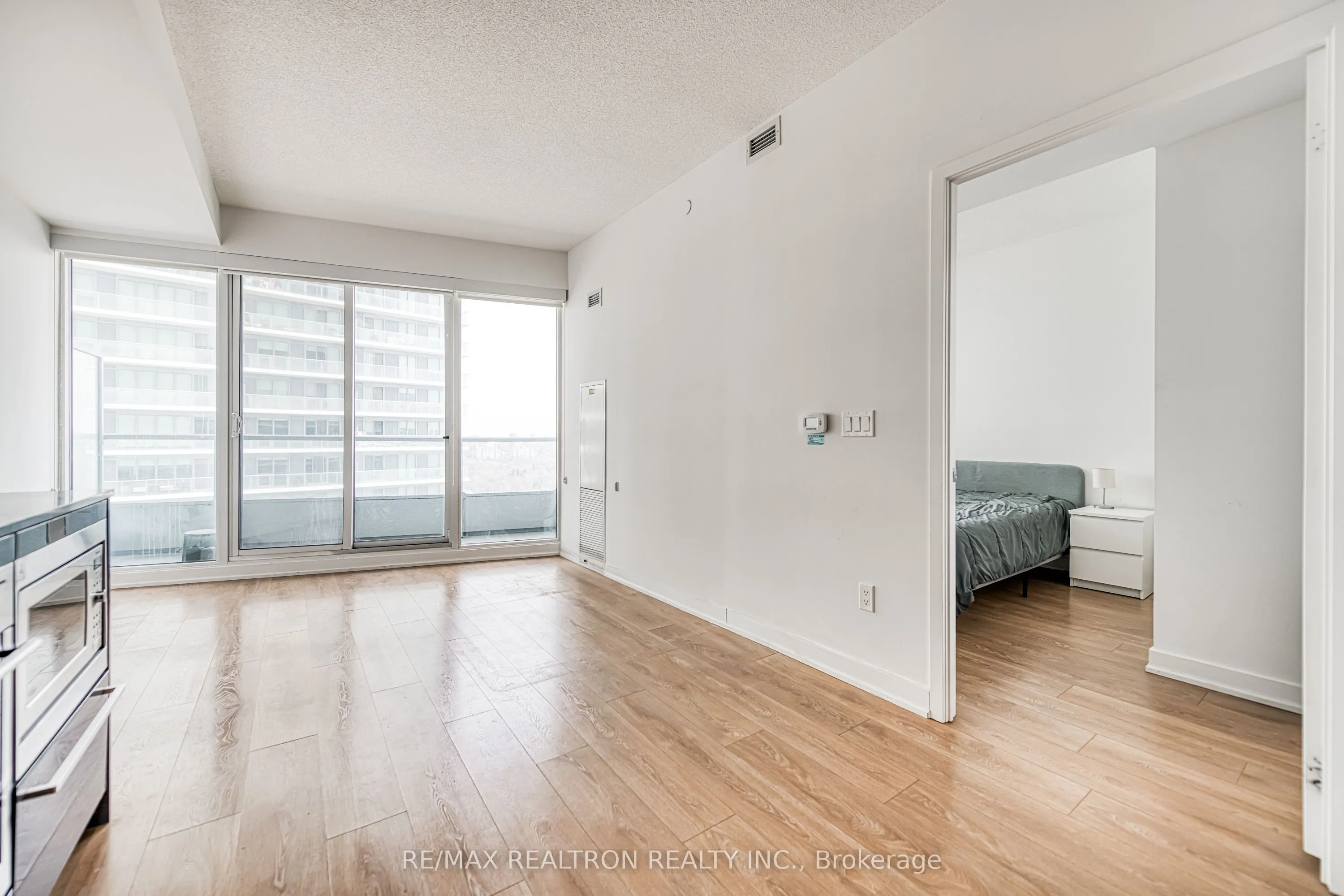 115 Mcmahon Drive #2606