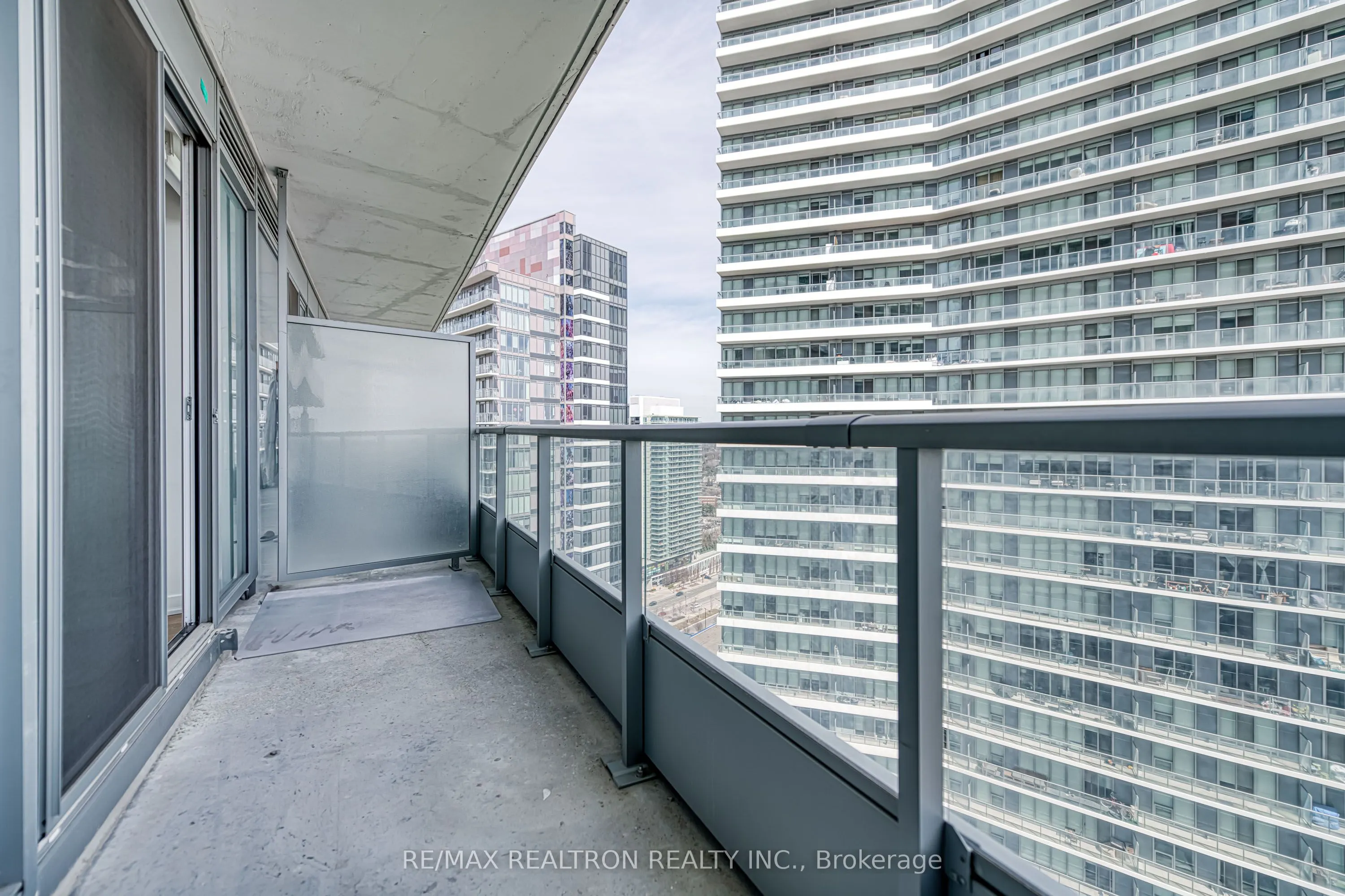 115 Mcmahon Drive #2606