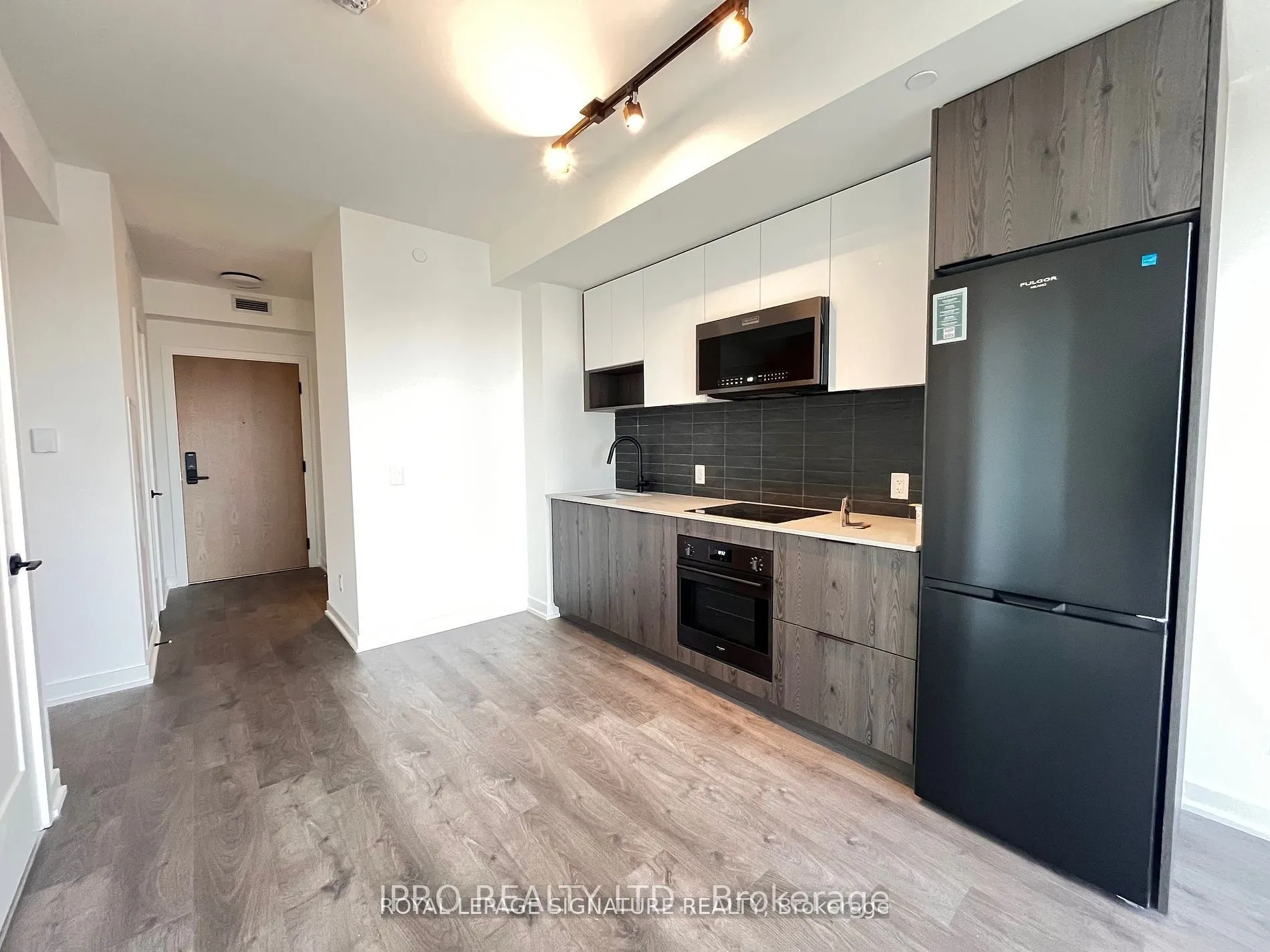 5 Defries Street #3010