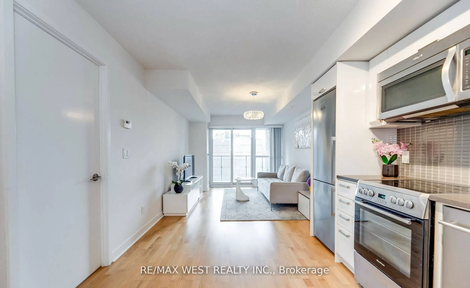 295 Adelaide Street W, #802
