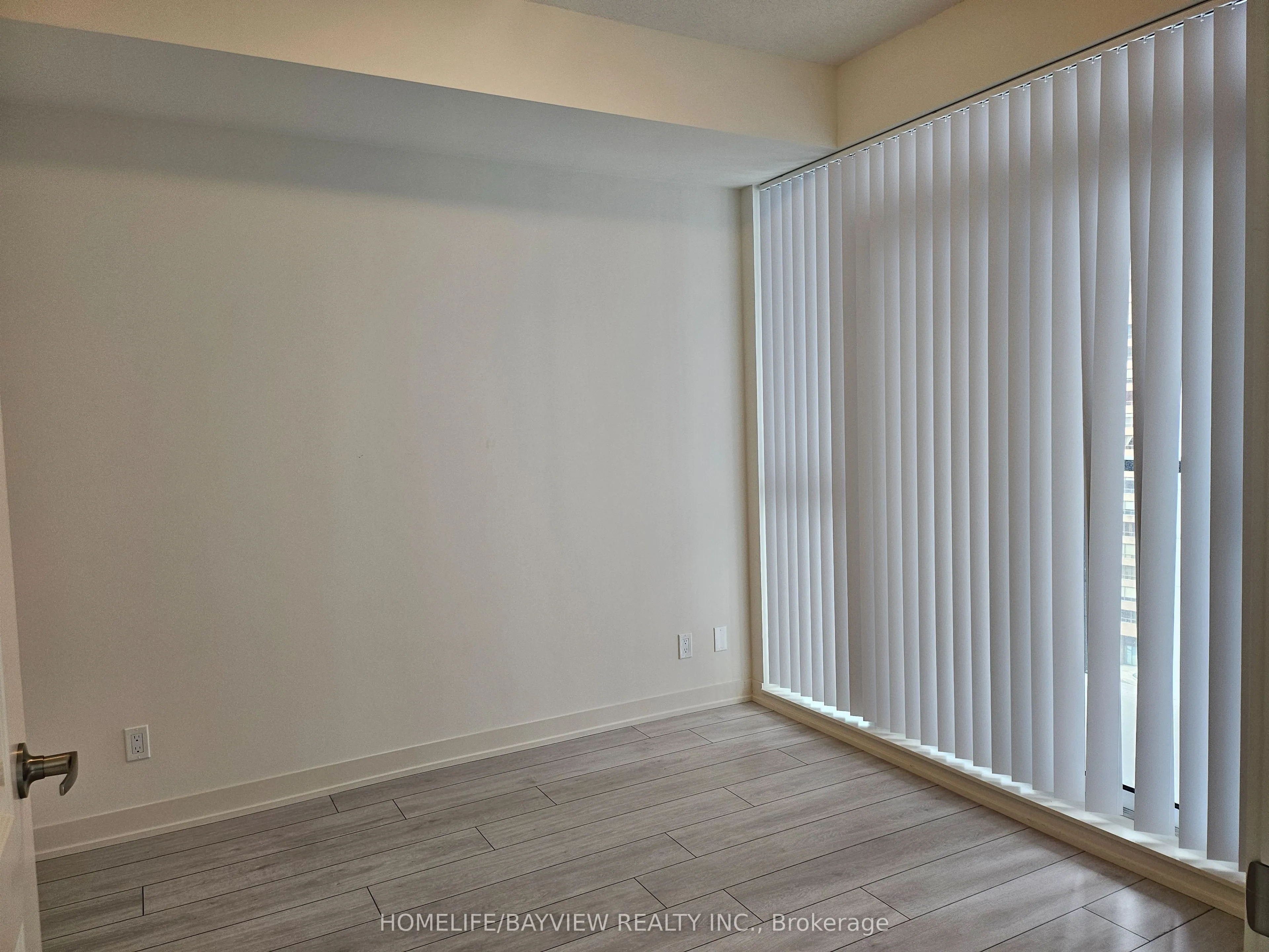 4955 Yonge Street #916