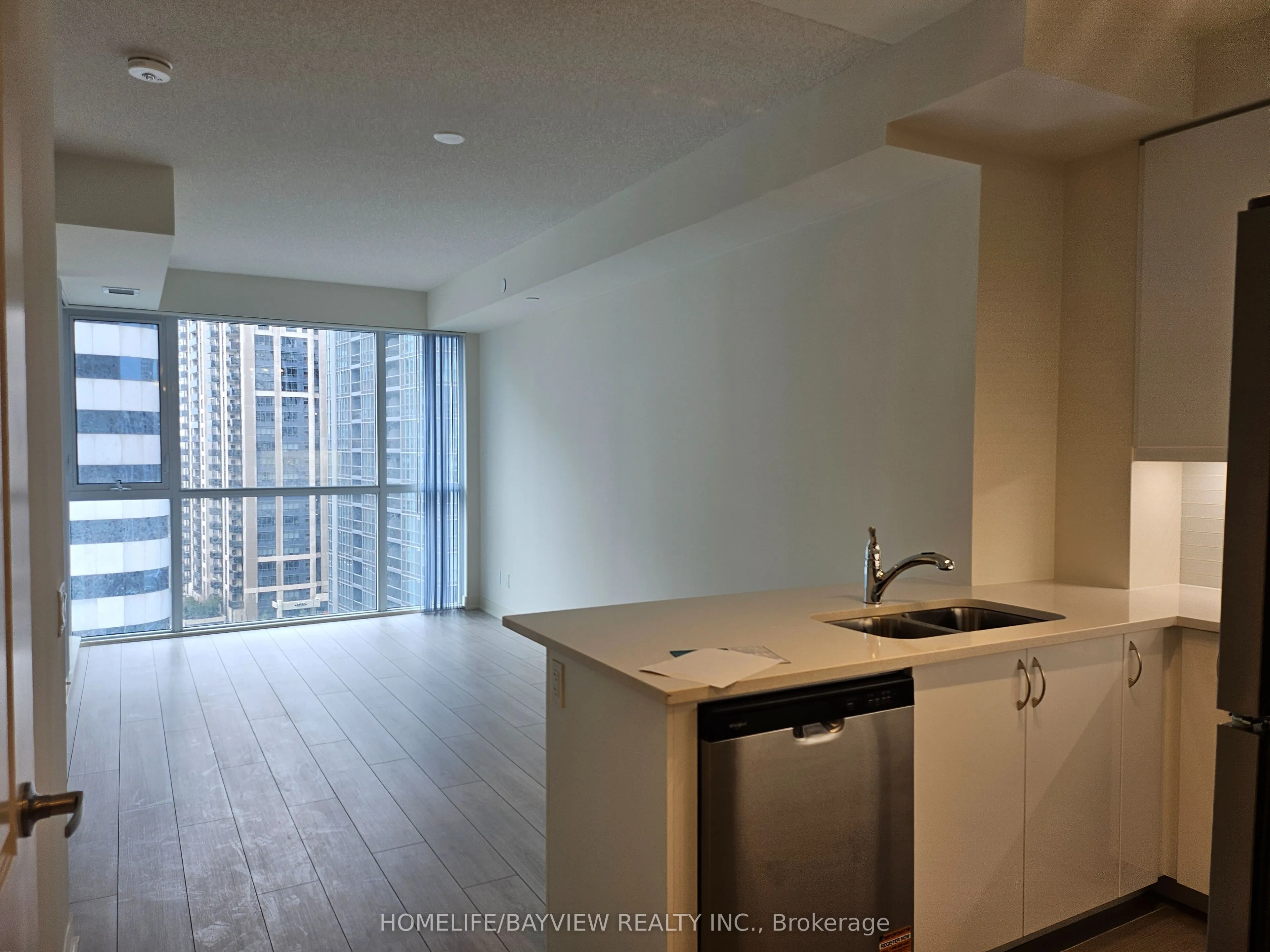 4955 Yonge Street #916