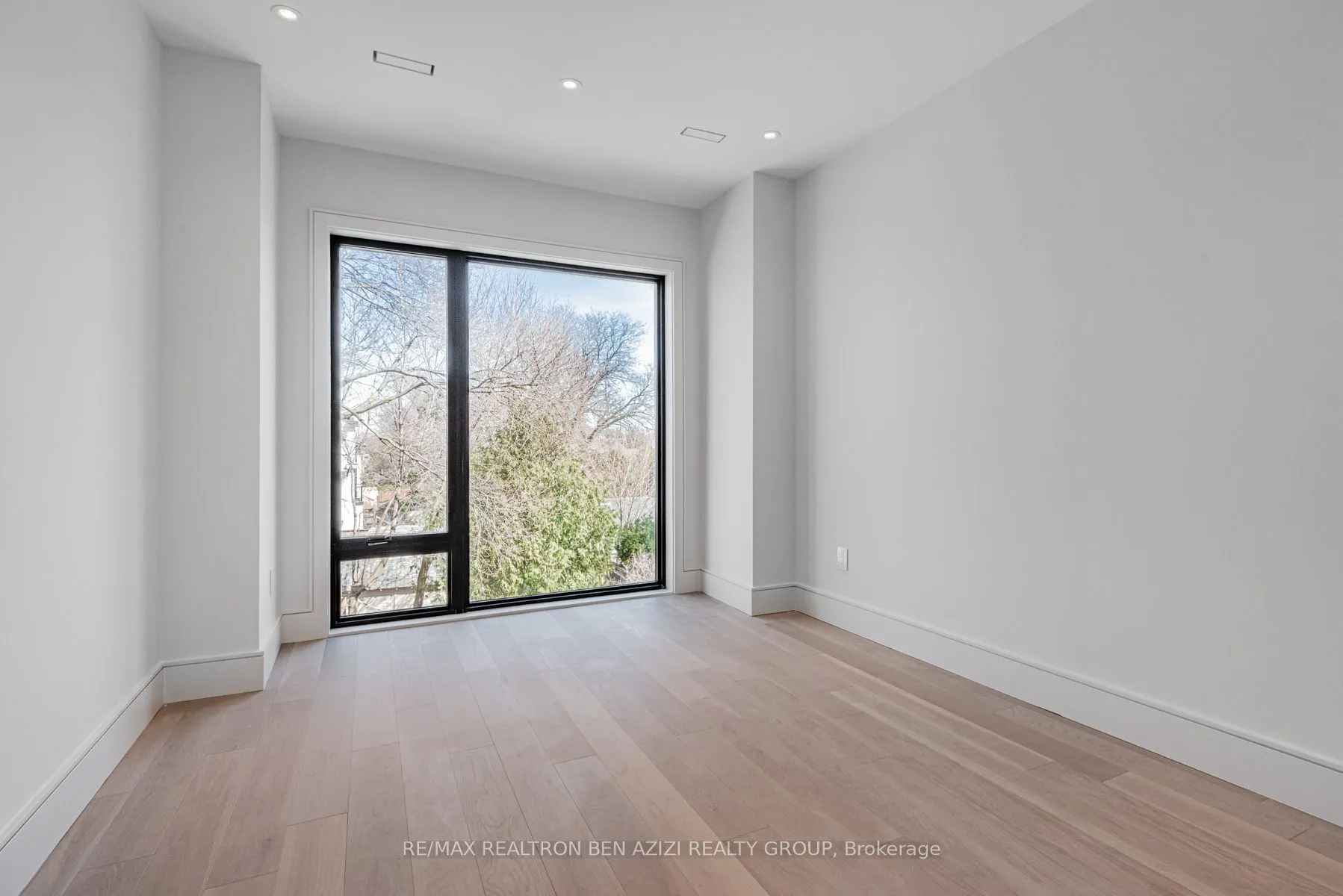 19 Ridley Boulevard