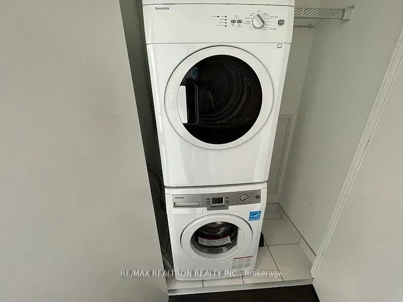 15 Grenville Street, #2706