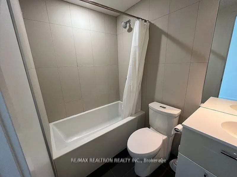 15 Grenville Street, #2706