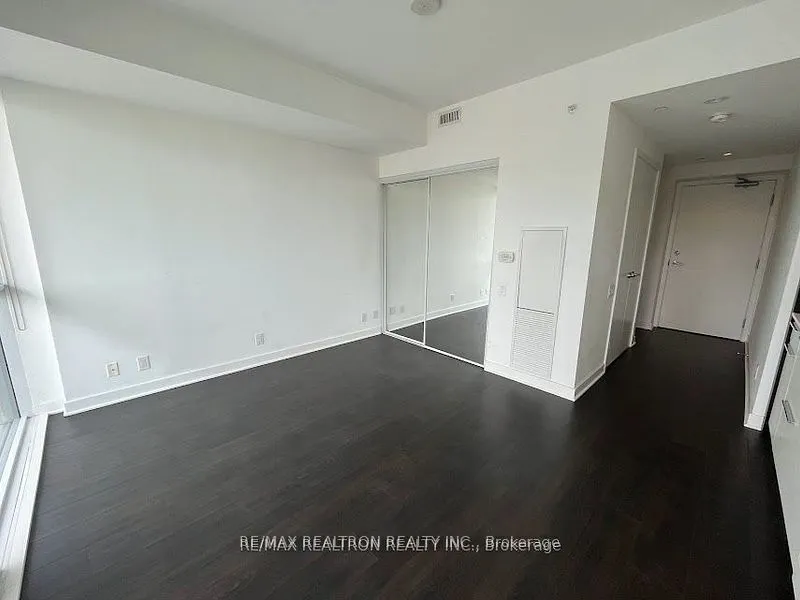 15 Grenville Street, #2706