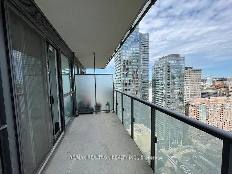 15 Grenville Street, #2706