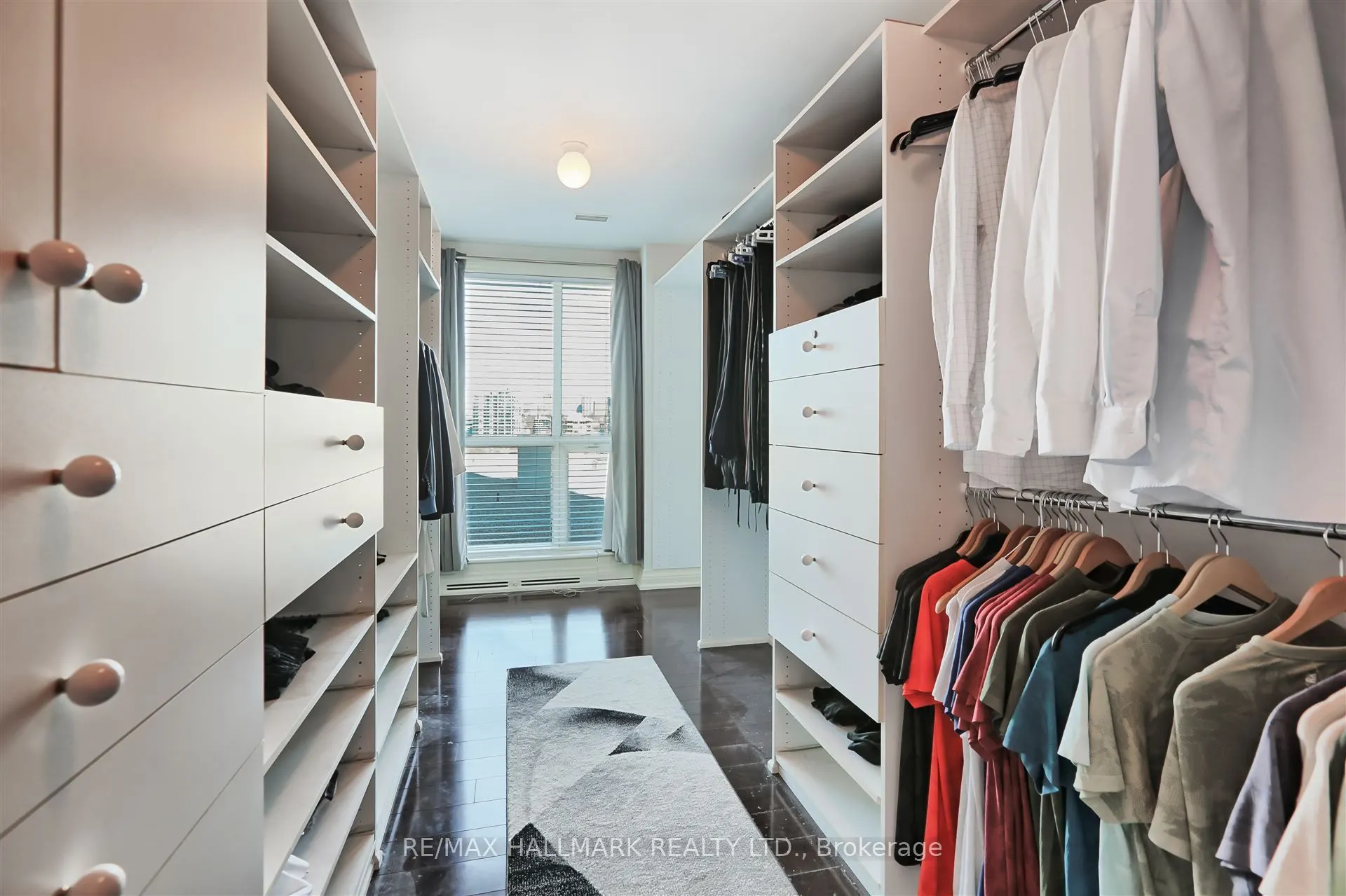 38 Avenue Road, #1201