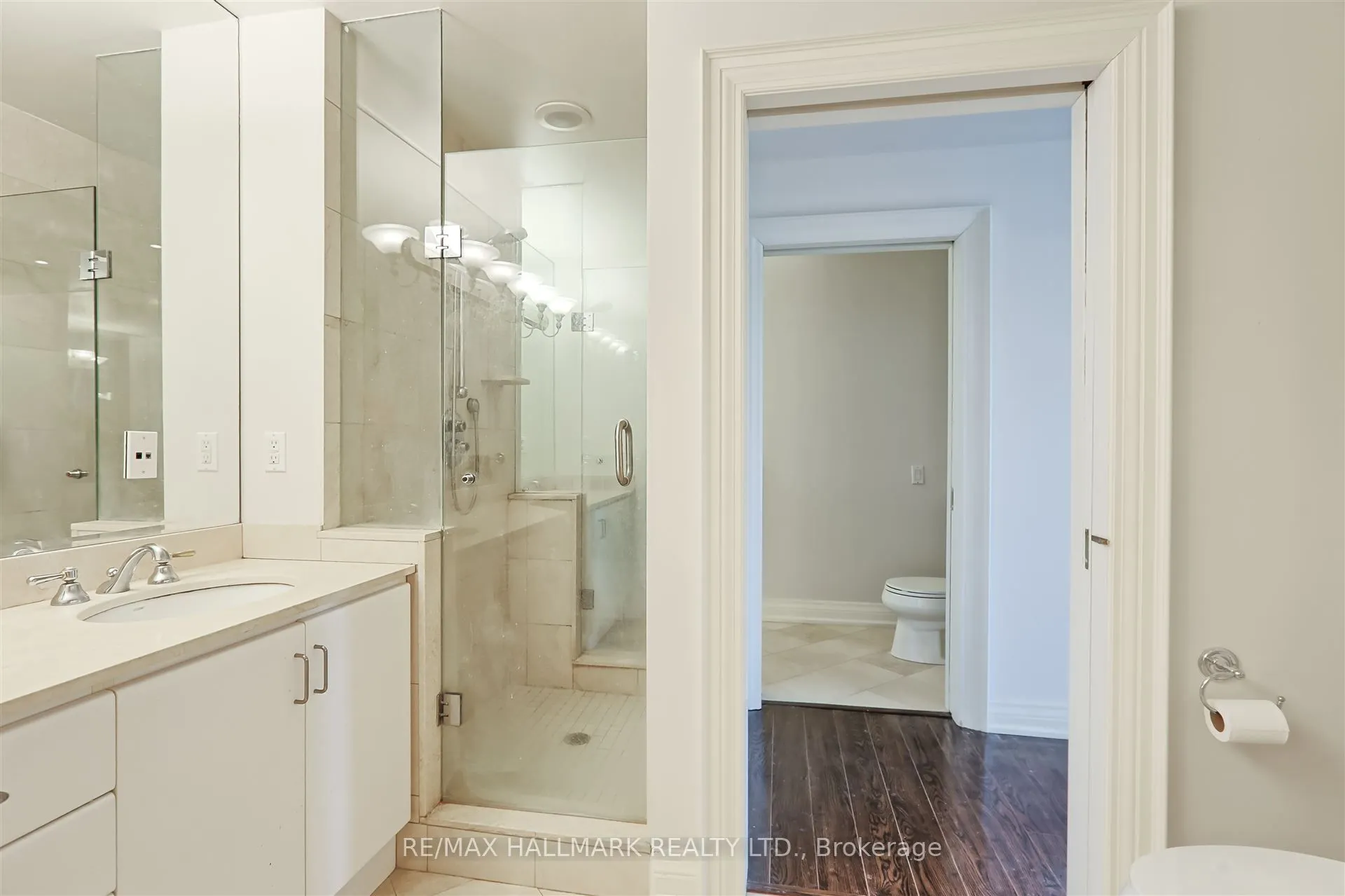 38 Avenue Road, #1201