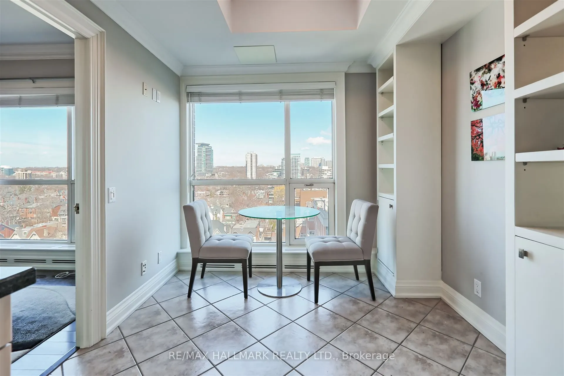 38 Avenue Road, #1201