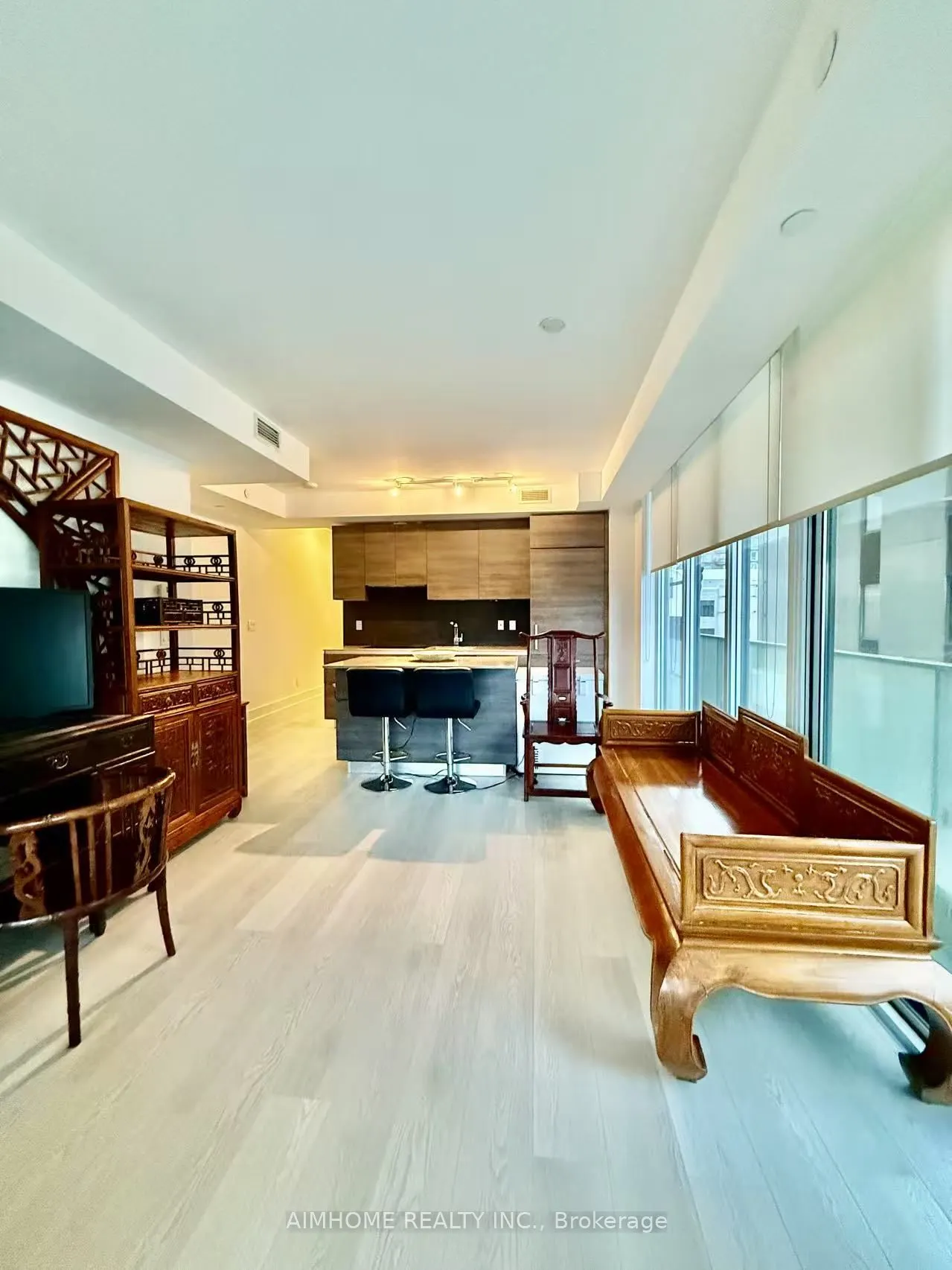 200 Bloor Street W #1405